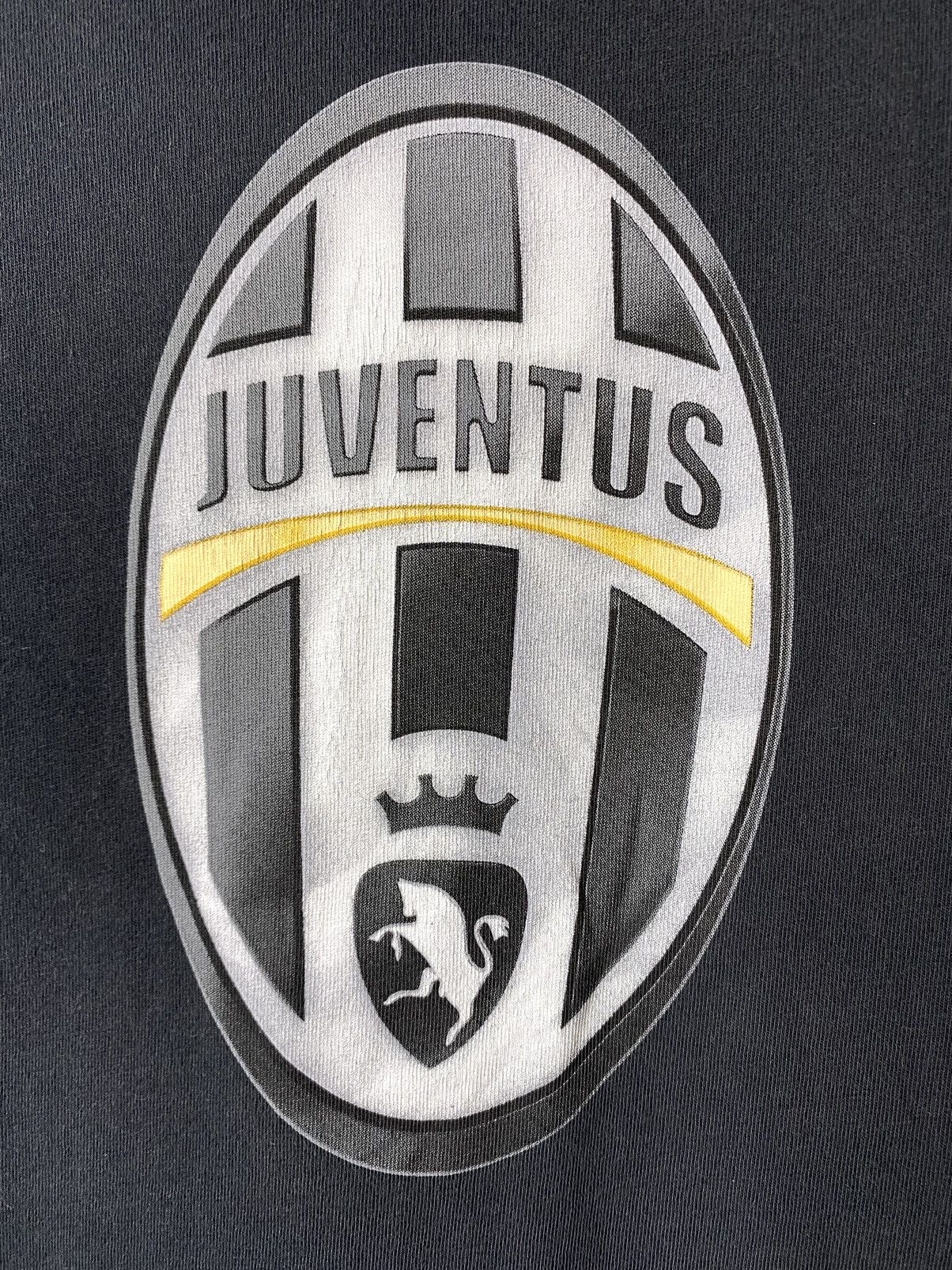 Nike Vintage Nike Juventus T Shirt Soccer Jersey Size US M / EU 48-50 / 2 - 3 Thumbnail