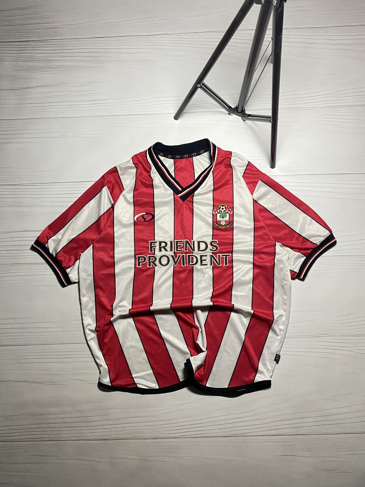 Vintage Vintage Southampton FC 2001/03 home football jersey t shirt Size US XL / EU 56 / 4 - 1 Thumbnail