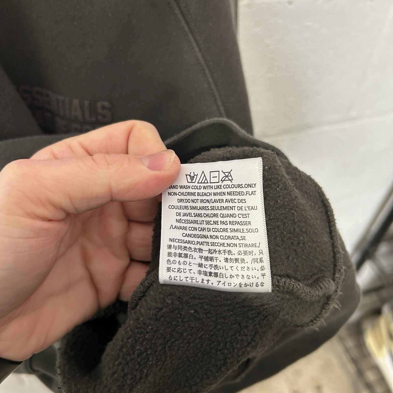 Fear of God Essentials Fear of God Oversized Crewneck “Faded Black” Size US M / EU 48-50 / 2 - 8 Thumbnail