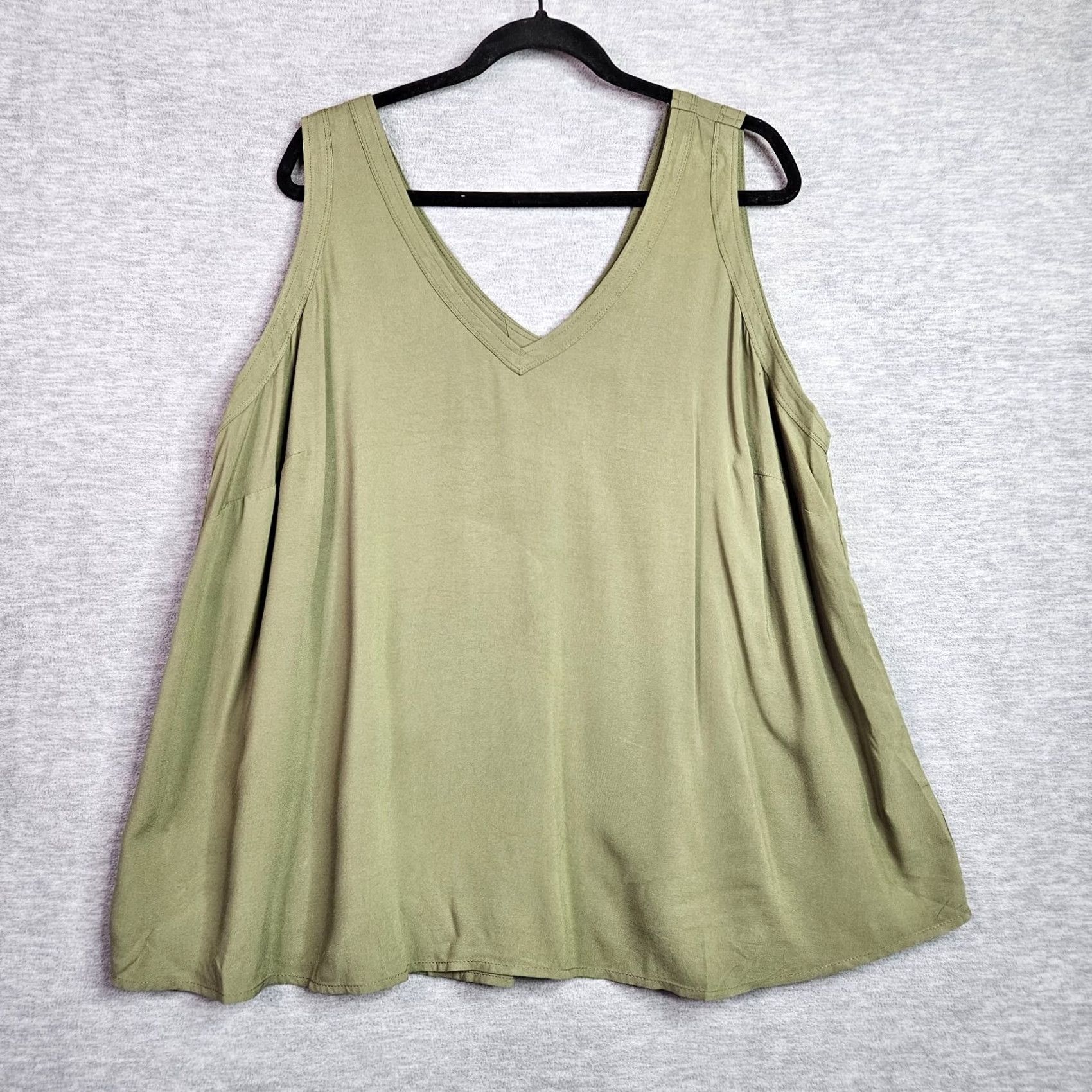 Torrid Torrid Tank 2X Olive Stitch Detail Casual NWT Sleeveless Round Neck Plus Size 2X Womens Green Cotton Blend Conservative Soft All Seasons Shirt Size XXL / US 16-18 / IT 52-54 - 2 Thumbnail