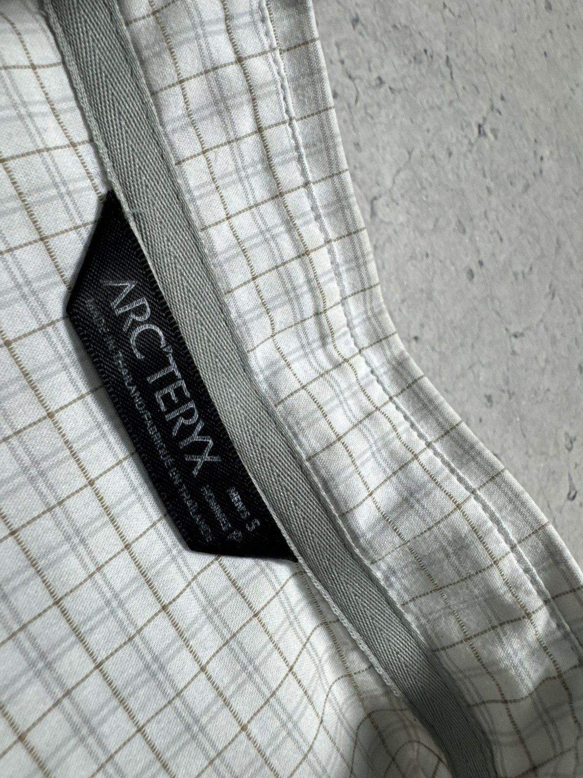 Arc'teryx Arcteryx Outdoor Button Up Shirt Size S Size US S / EU 44-46 / 1 - 7 Thumbnail