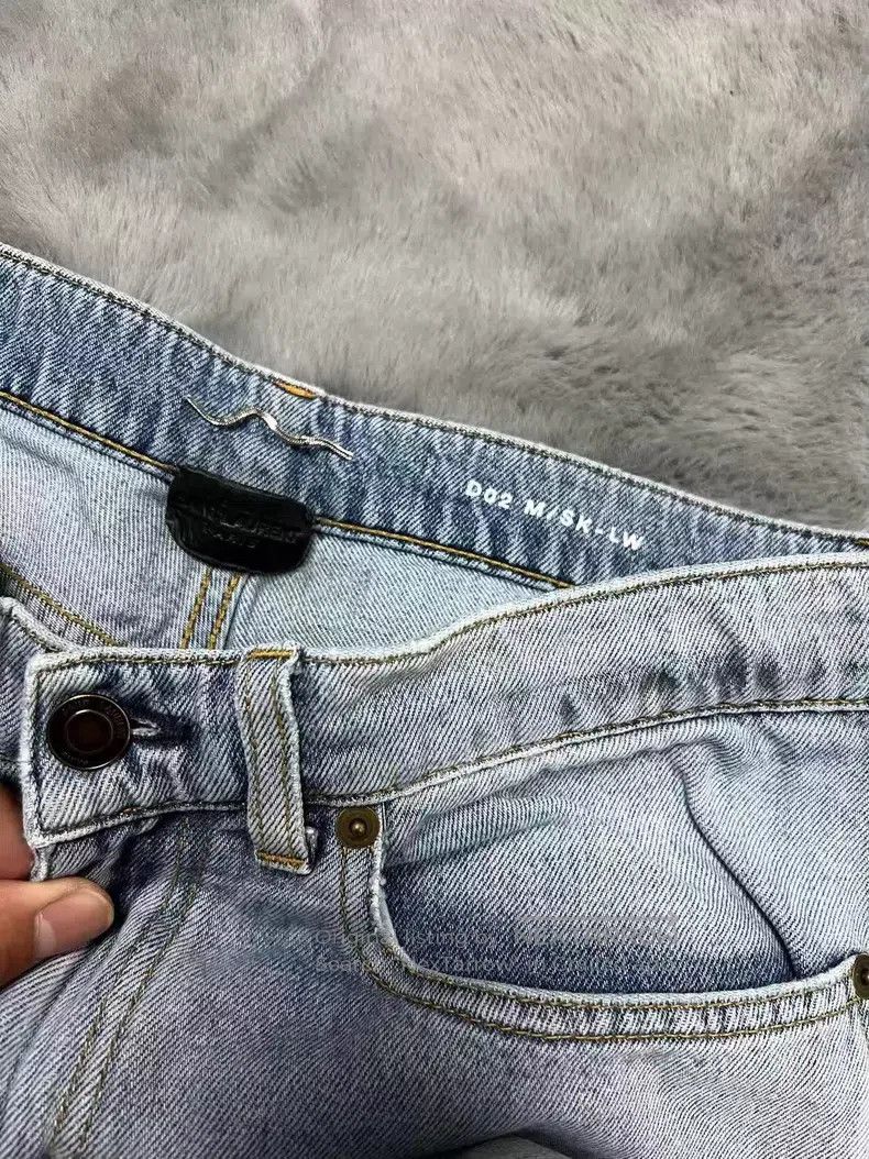 Saint Laurent Paris Saint Laurent Paris Light Blue Vintage Basic Denim Pants i Size US 30 / EU 46 - 3 Thumbnail
