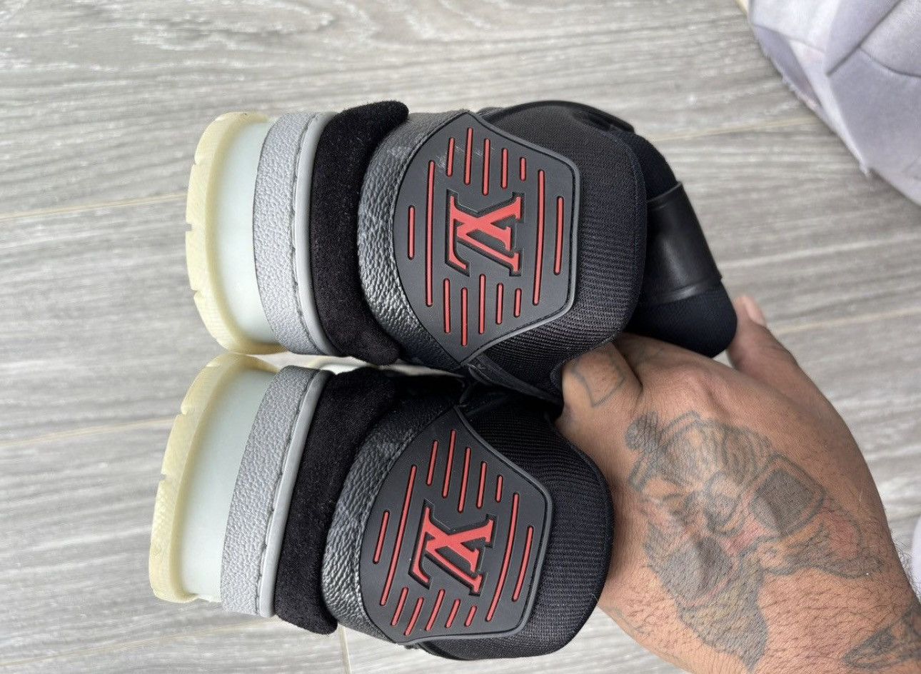Louis Vuitton Louis Vuitton Trainer Sneaker Size US 7.5 / EU 40-41 - 6 Thumbnail