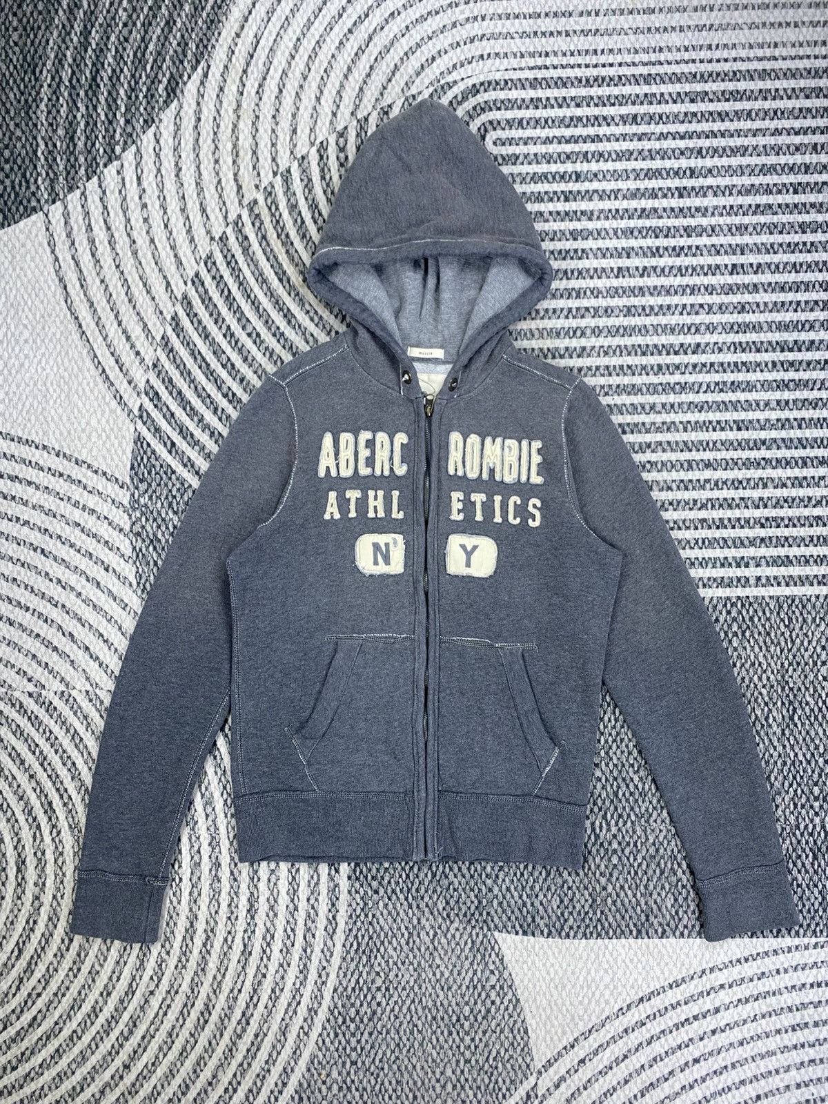 Abercrombie & Fitch Vintage Abercrombie & Fitch Embroidered Zip-Up Hoodies Size US S / EU 44-46 / 1 - 1 Thumbnail