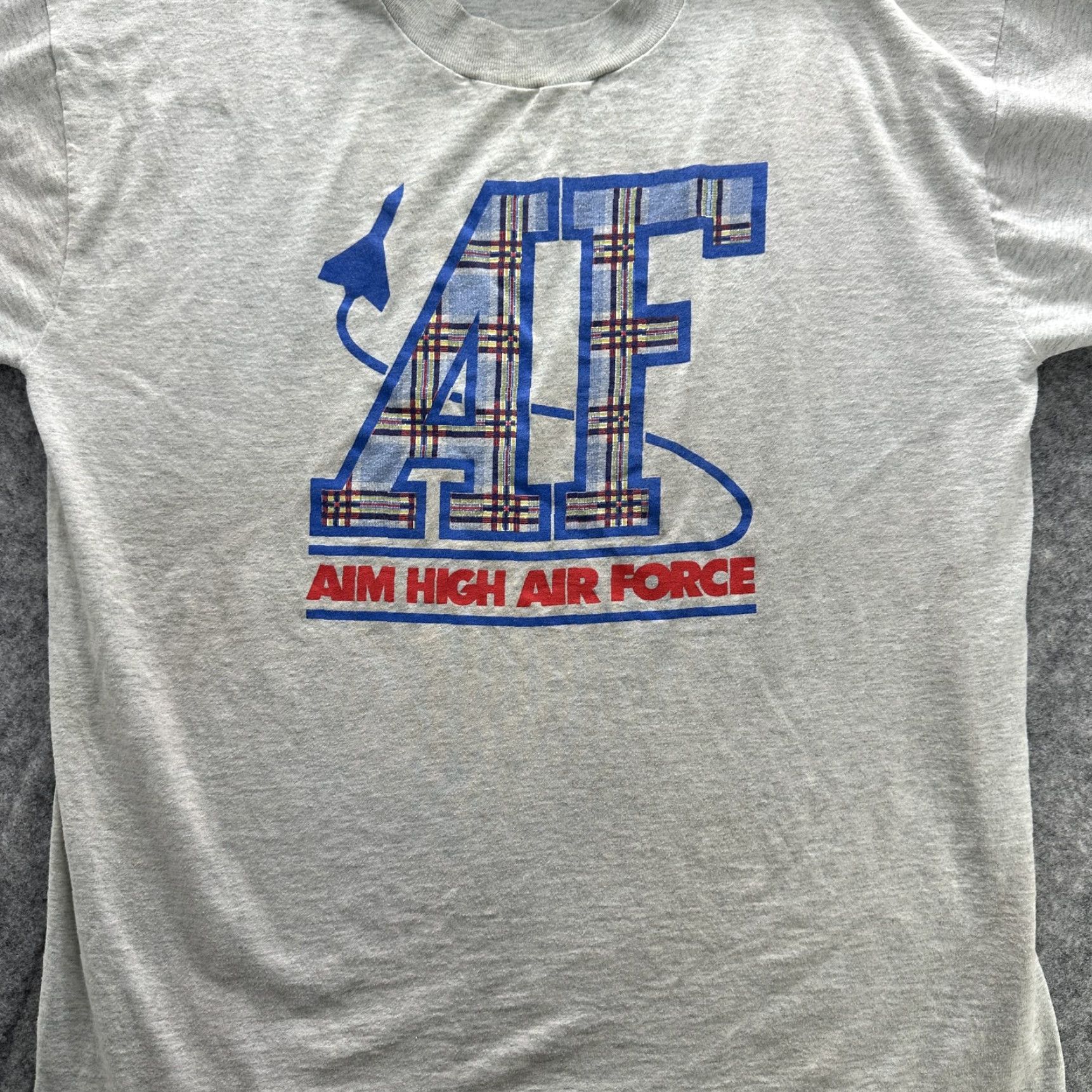 Fruit Of The Loom VINTAGE Aim High Air Force Shirt Mens Large Gray Military 90s Cotton T-Shirt Size US L / EU 52-54 / 3 - 5 Thumbnail