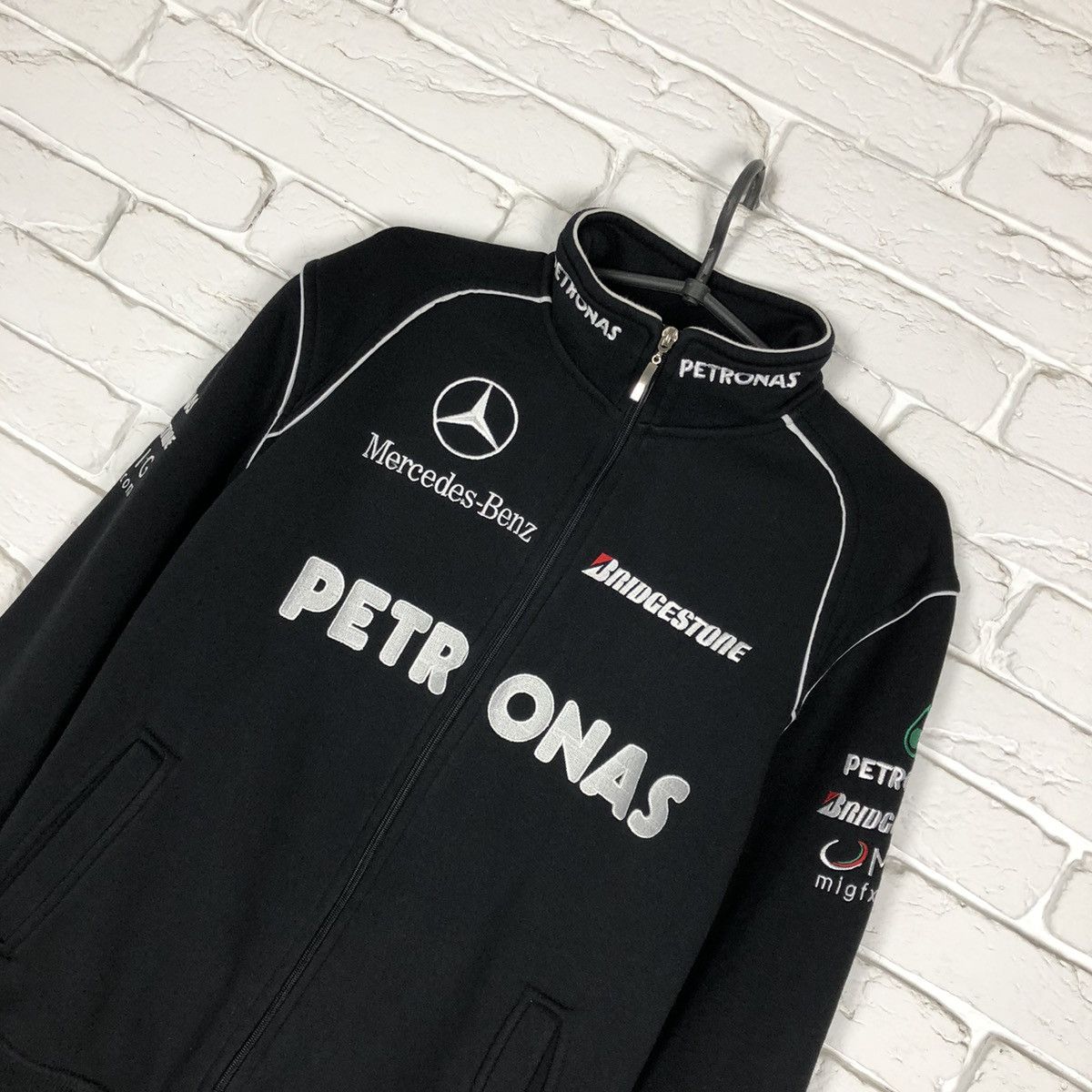 Formula 1 Mercedes Benz AMG Petronas full zip jacket Size US M / EU 48-50 / 2 - 2 Thumbnail