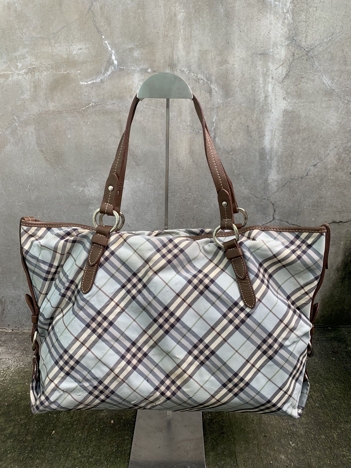 Burberry Nova Plaid Shoulder Bag Size ONE SIZE - 1 Thumbnail