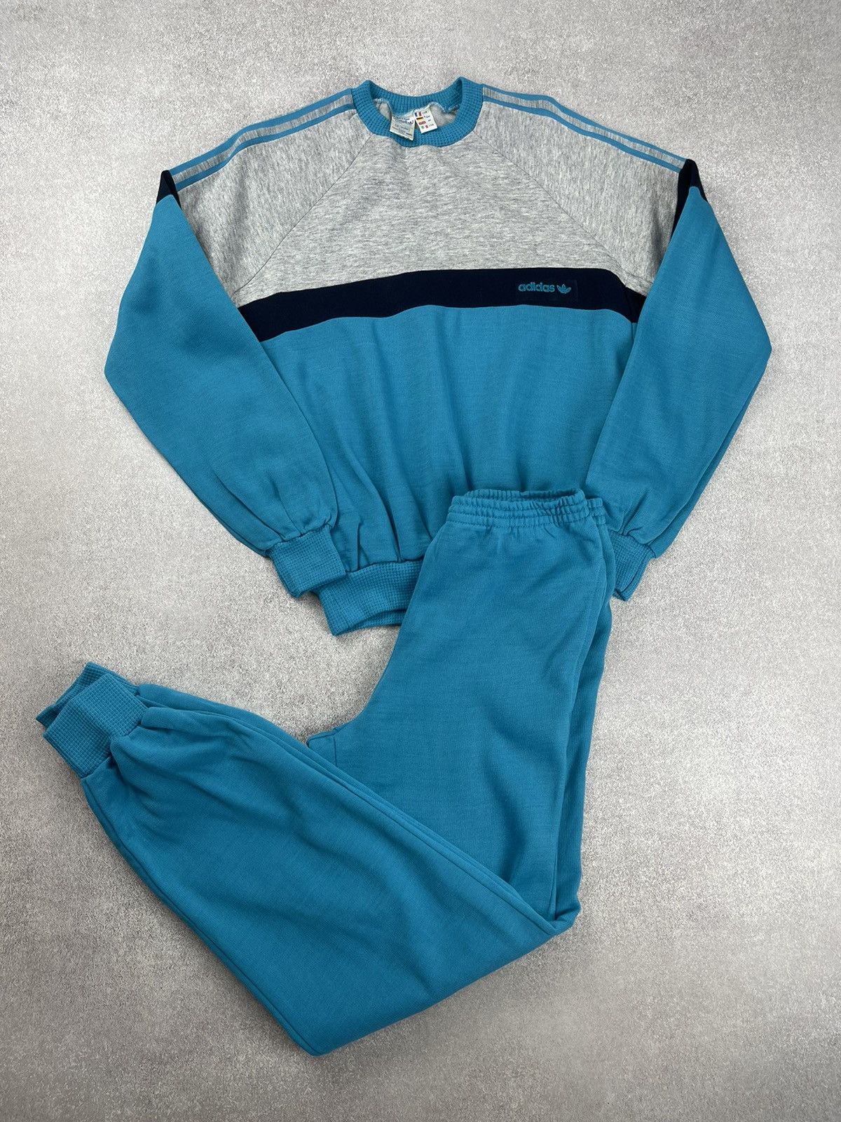 Adidas Vintage Adidas Ventex Retro Tracksuit Made in France Size M Size US M / EU 48-50 / 2 - 1 Thumbnail