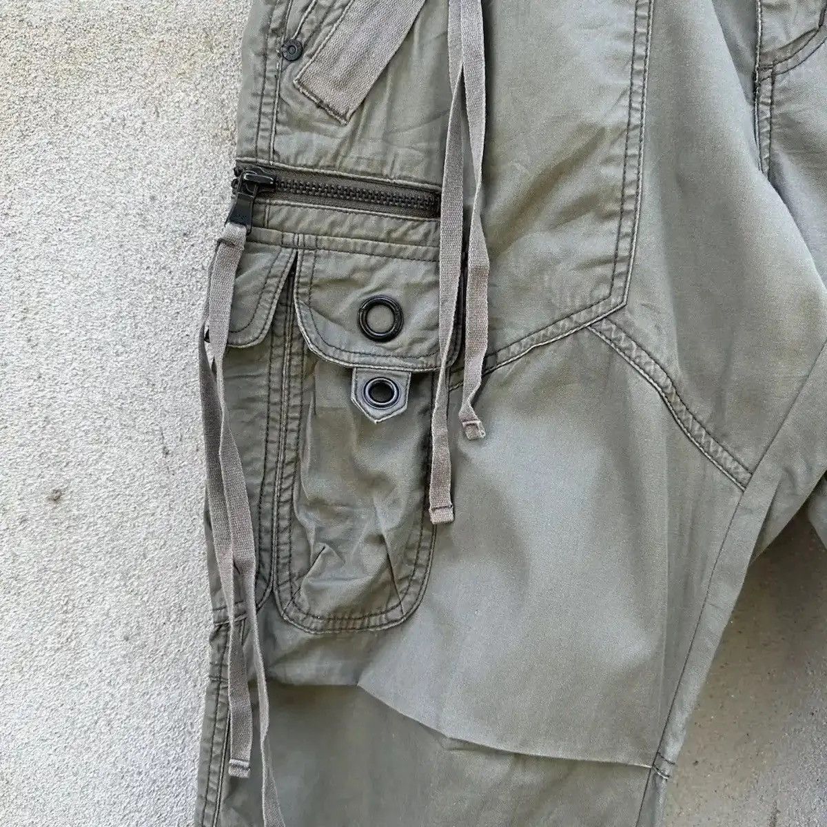 Le Grande Bleu (L.G.B.) RARE‼️ASK EQUIRED BONDAGE PUNK TROUSERS MULTIPOCKET CARGO Size US 30 / EU 46 - 5 Thumbnail