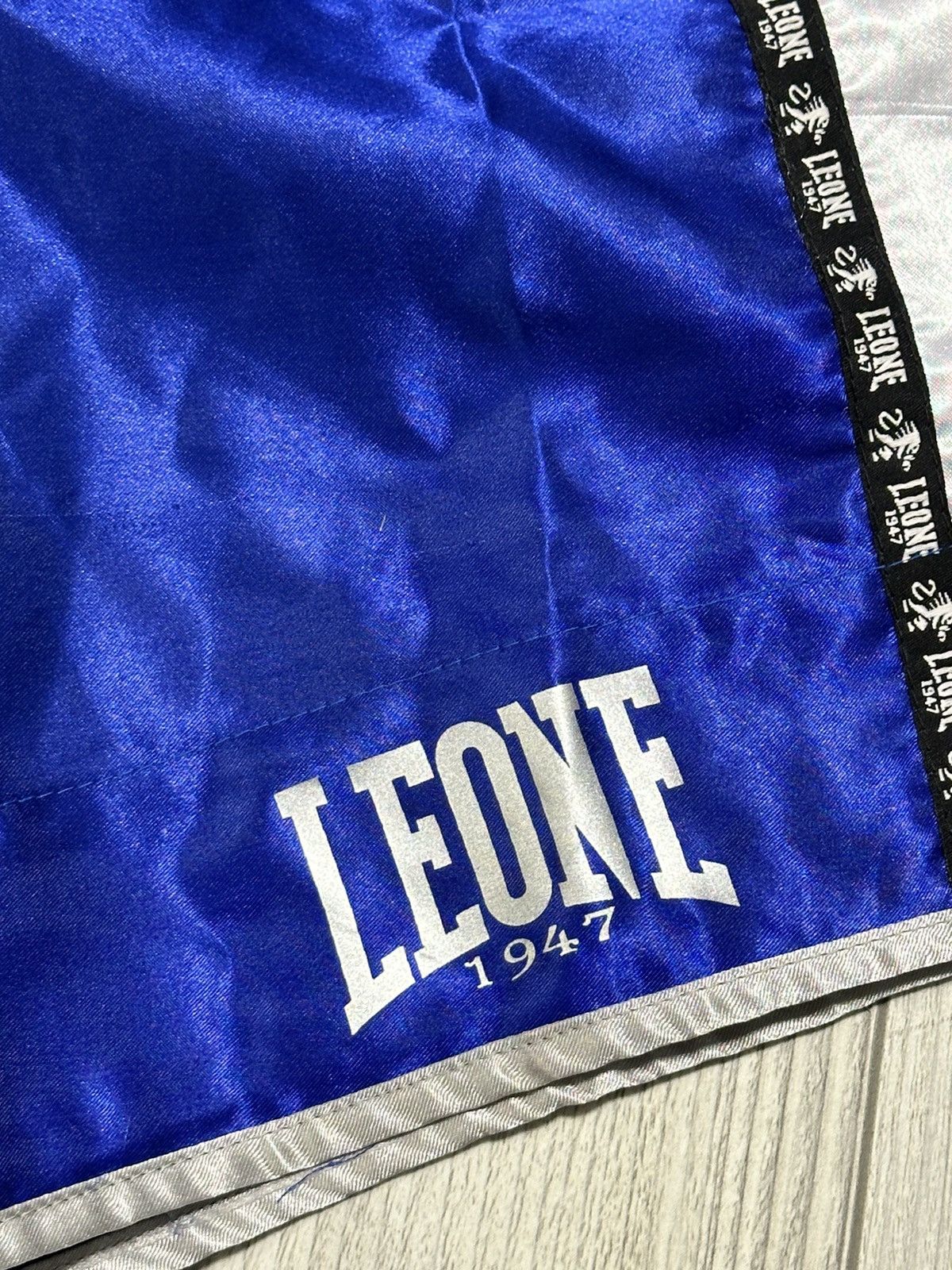 Vintage New Leone Bilateral Muay Thay Boxing Shorts Size US 34 / EU 50 - 2 Thumbnail