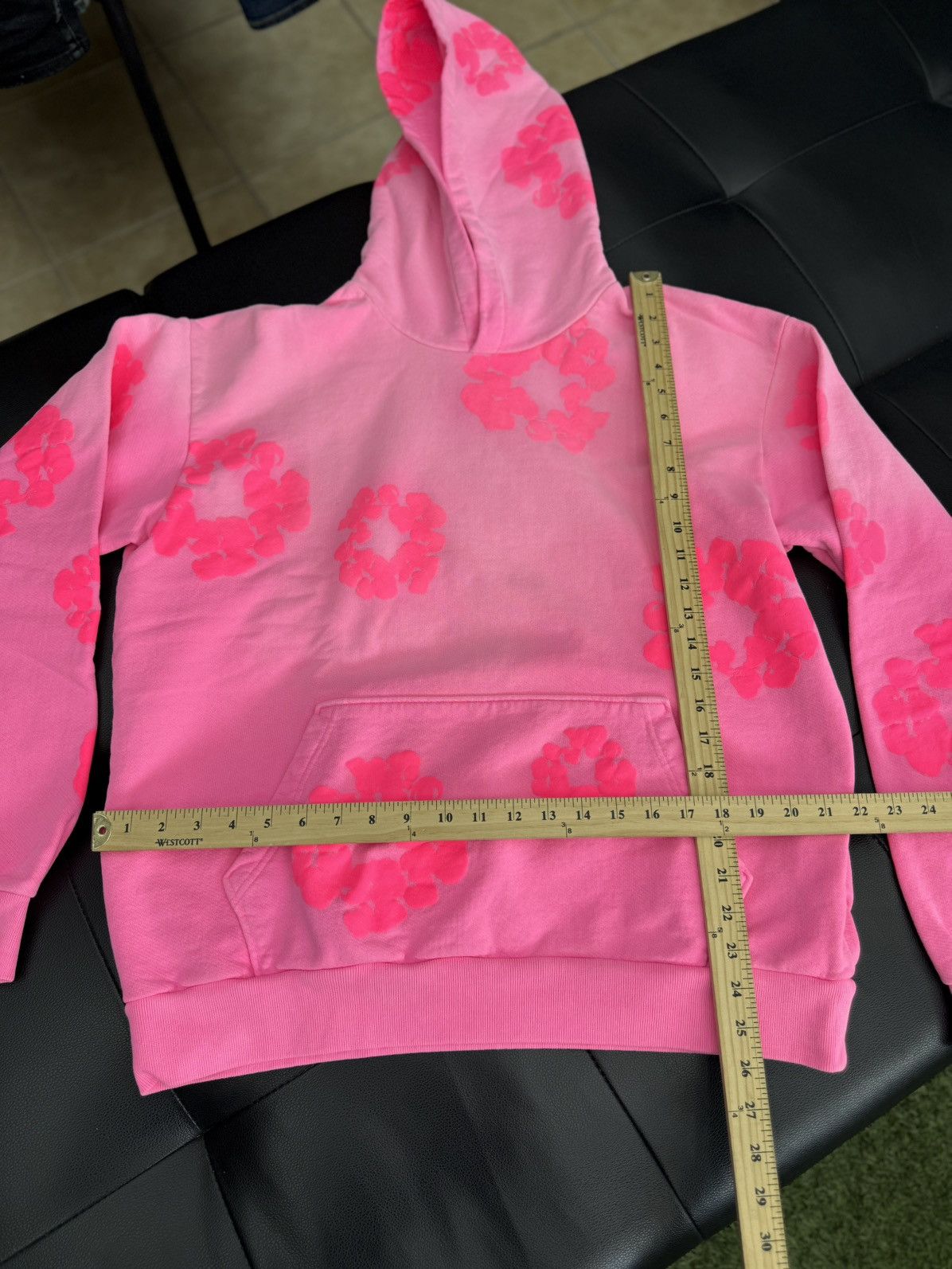 DENIM TEARS Denim Tears Pink 2025 Cotton Wreath Hoodie M (NEW) Size US M / EU 48-50 / 2 - 5 Thumbnail