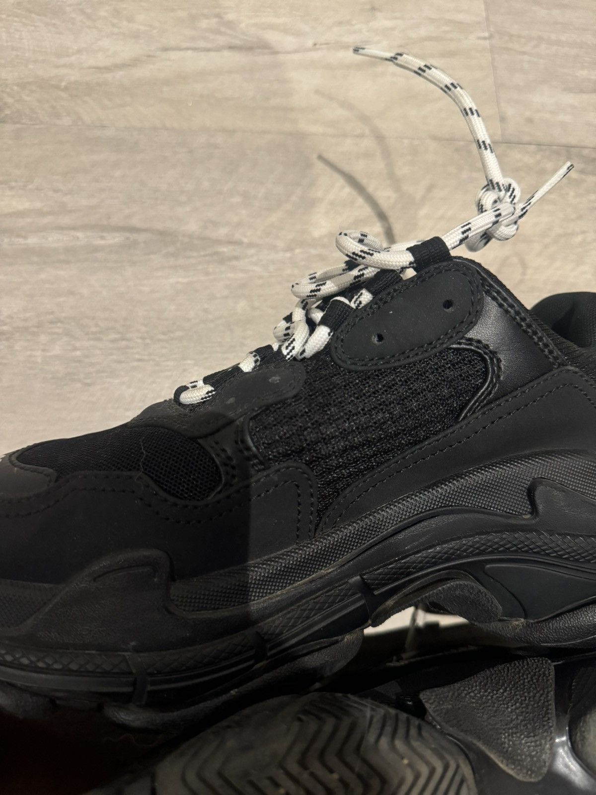 Balenciaga balenciaga triple s sneakers Size US 7.5 / IT 37.5 - 9 Thumbnail