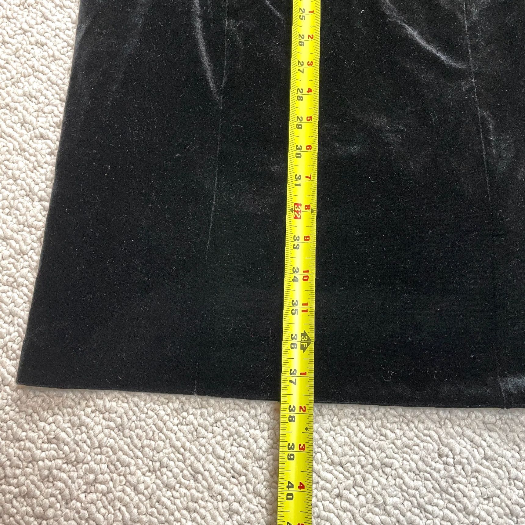 Vintage TAHARI Dress Womens Midi Velvet Black Zip Round Neck Sleeveless A-Line 6 6 Regular Dry Clean Only Velvet Zipper Casual Party/Cocktail Black Womens Size M / US 6-8 / IT 42-44 - 2 Thumbnail