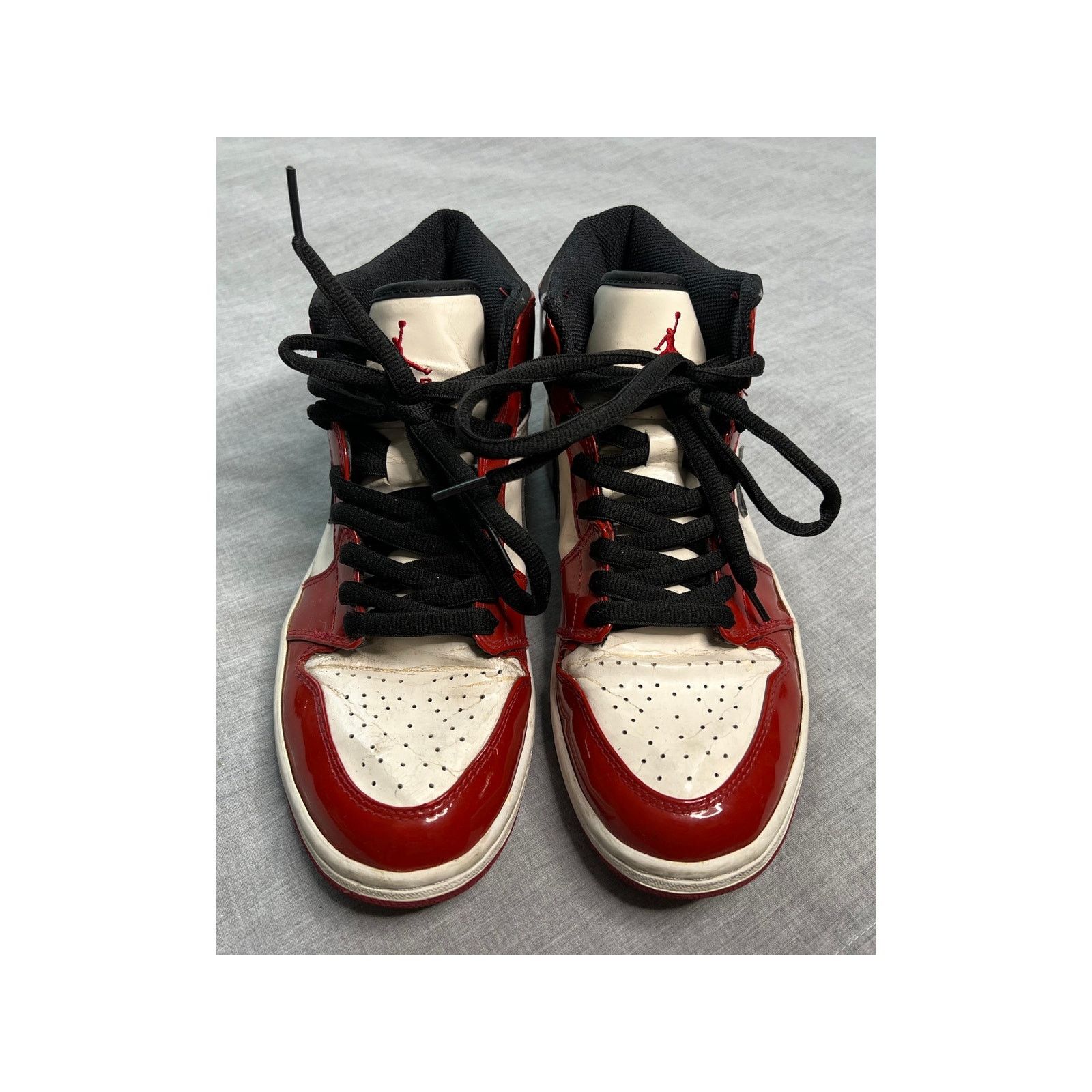 Jordan Brand × Nike × Vintage Vintage Air Jordan 1 Mid 2003 Patent Leather Chicago Mens 9 Size US 9 / EU 42 - 4 Thumbnail