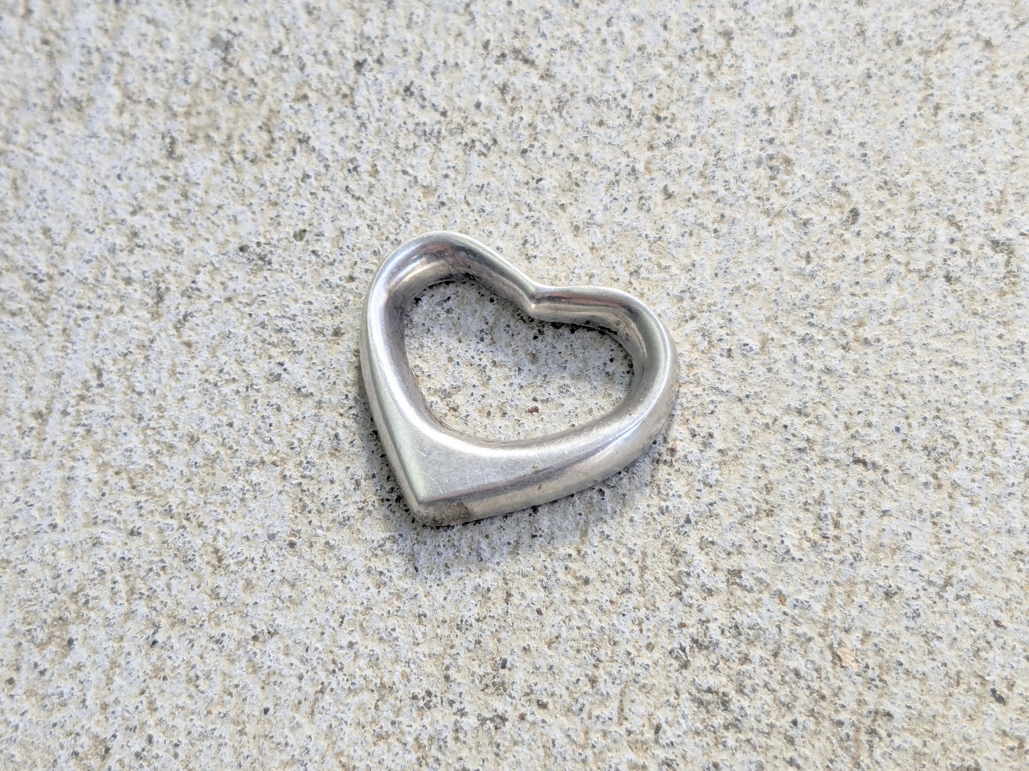 Jewelry × Vintage Vintage Sterling Silver Heart Pendant Taxco Mexico Size ONE SIZE - 1 Thumbnail