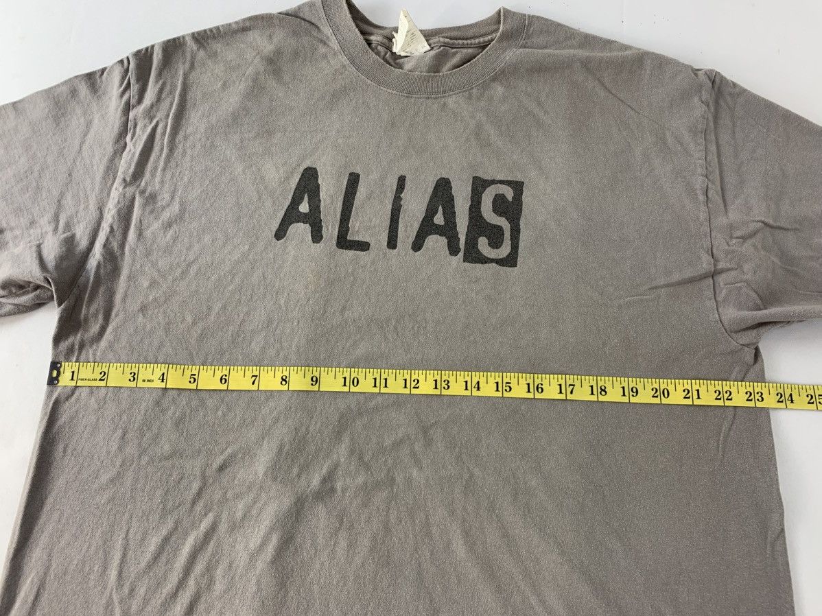 Other Touchtone Television Alias Spell Out Printed Tee Size US XL / EU 56 / 4 - 7 Thumbnail