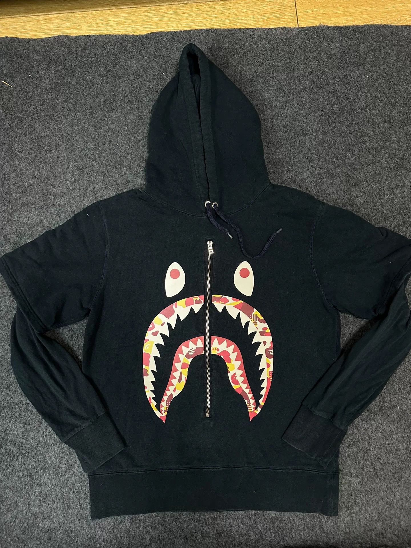 Bape Bape Multi Shark Sweatshirt Pullover Size US M / EU 48-50 / 2 - 1 Thumbnail