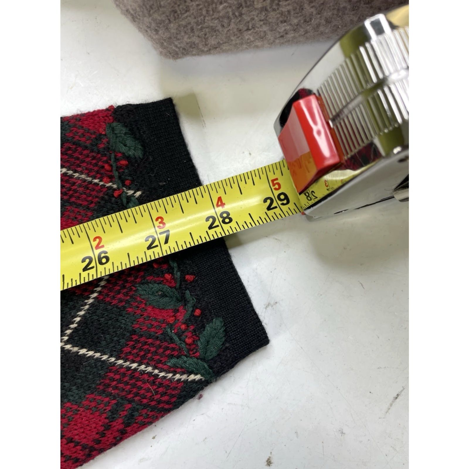 Talbots Talbots Cardigan Sweater L Red Christmas Plaid Holly Argyle Wool Tartan 100% Merino Womens Mens? (note: must not add info). Size L / US 10 / IT 46 - 5 Thumbnail
