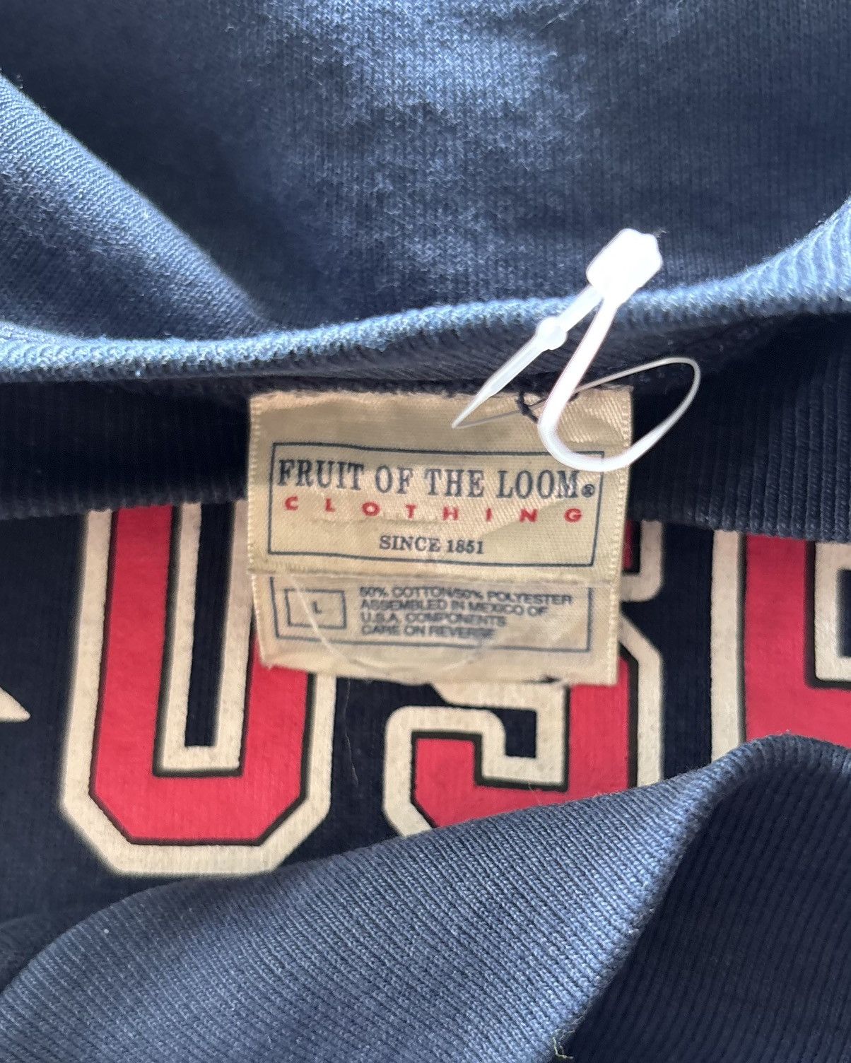 Fruit Of The Loom 90s USA Fruit Of The Loom Navy Crewneck Size US M / EU 48-50 / 2 - 5 Thumbnail