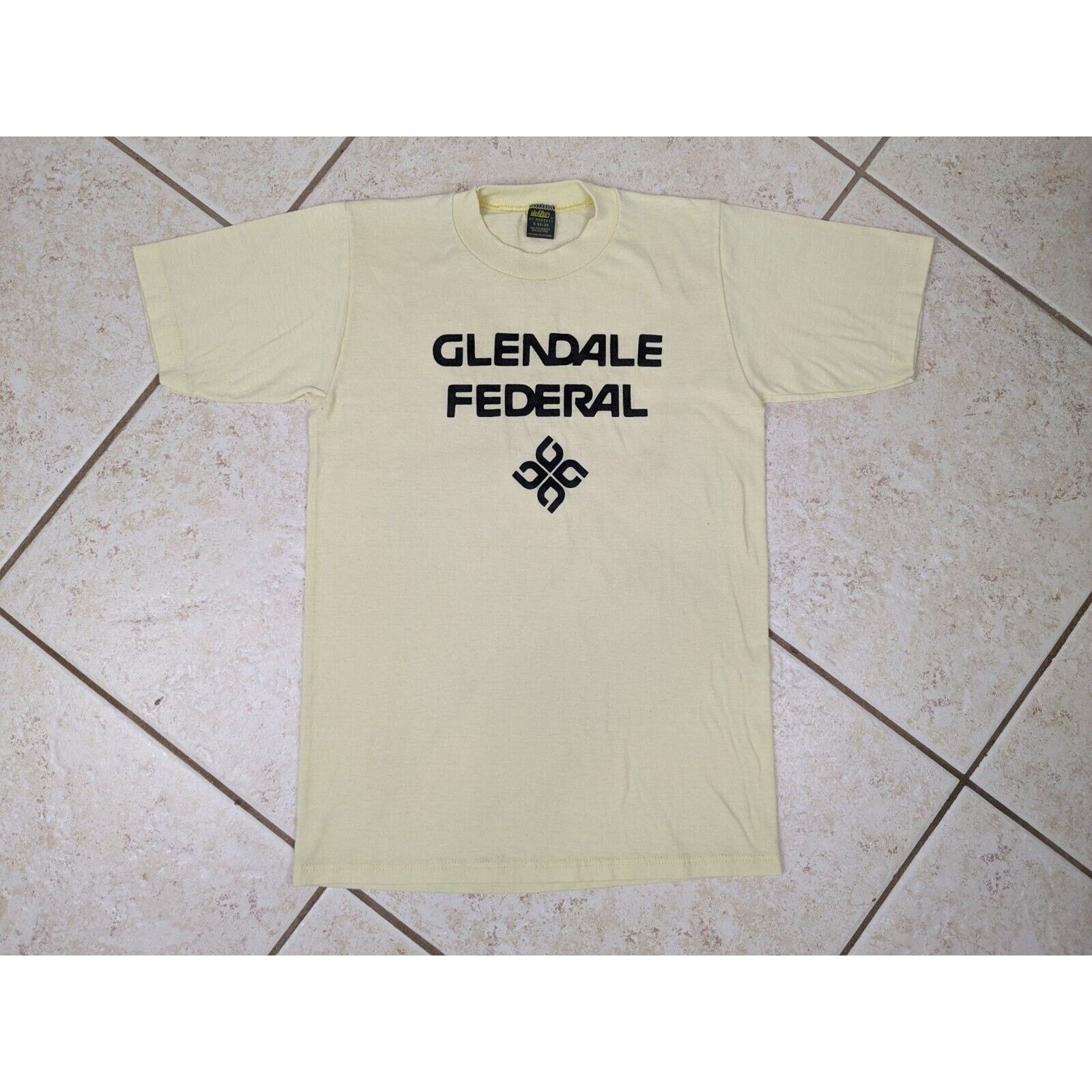 Jerzees Vtg 1980s Glendale Federal Bank California T Shirt S Yellow Size US S / EU 44-46 / 1 - 1 Thumbnail
