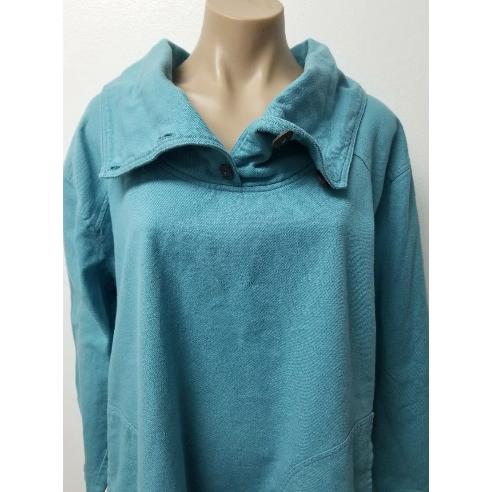 Soft Surroundings Soft Surroundings Oversized Button Collar Sweater Woman's Size Med Powder Blue Size M / US 6-8 / IT 42-44 - 4 Thumbnail