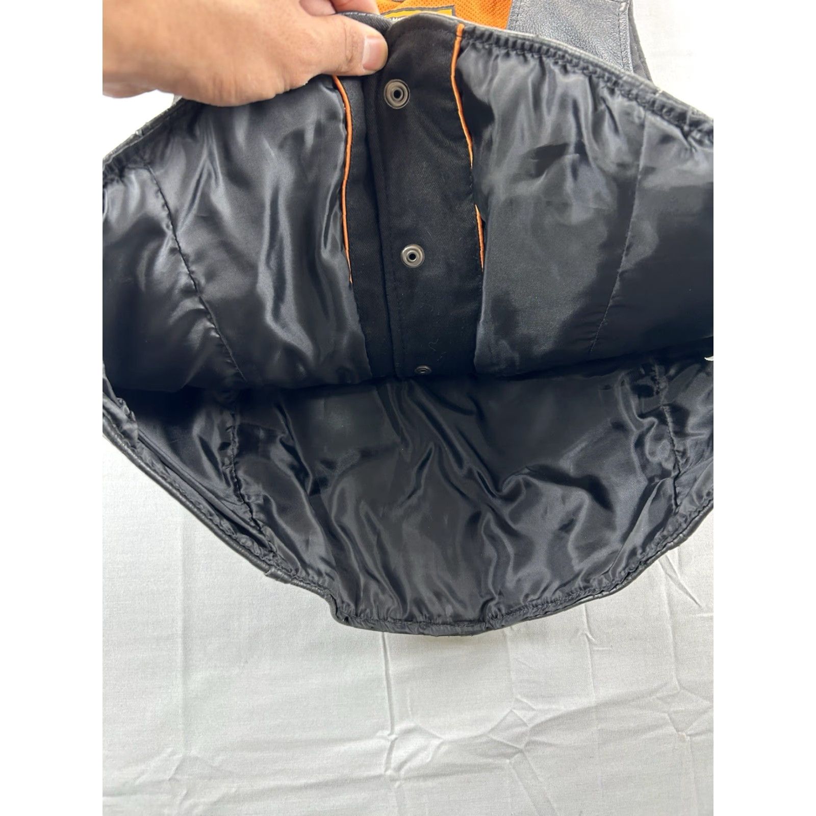 Vintage First Classic Leather Vest Women L Biker Moto Classic Leather Black Womens Size L / US 10 / IT 46 - 6 Thumbnail