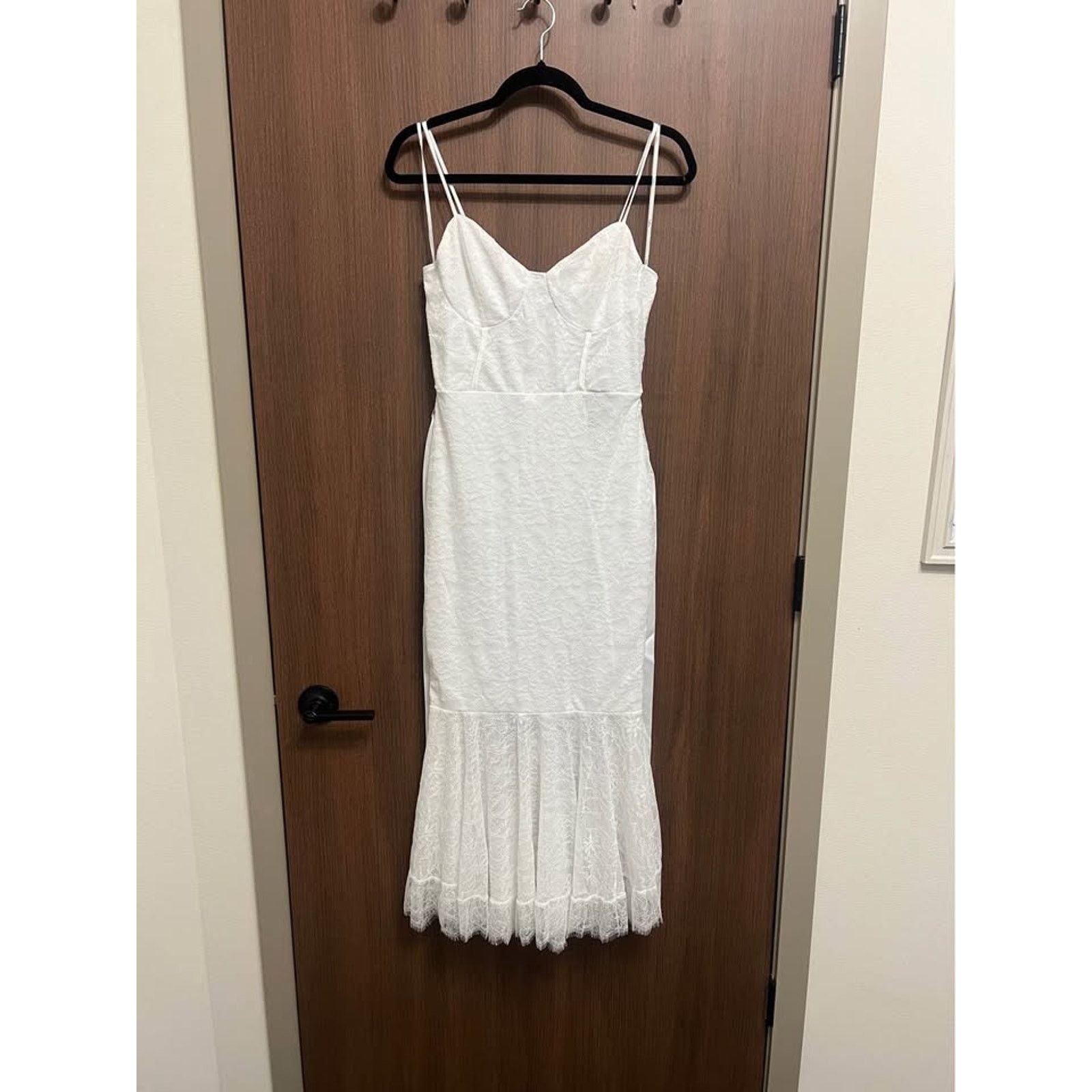 Other NWT Lulus Elegant Ease White Lace Trumpet Midi Dress sz M Size M / US 6-8 / IT 42-44 - 2 Thumbnail