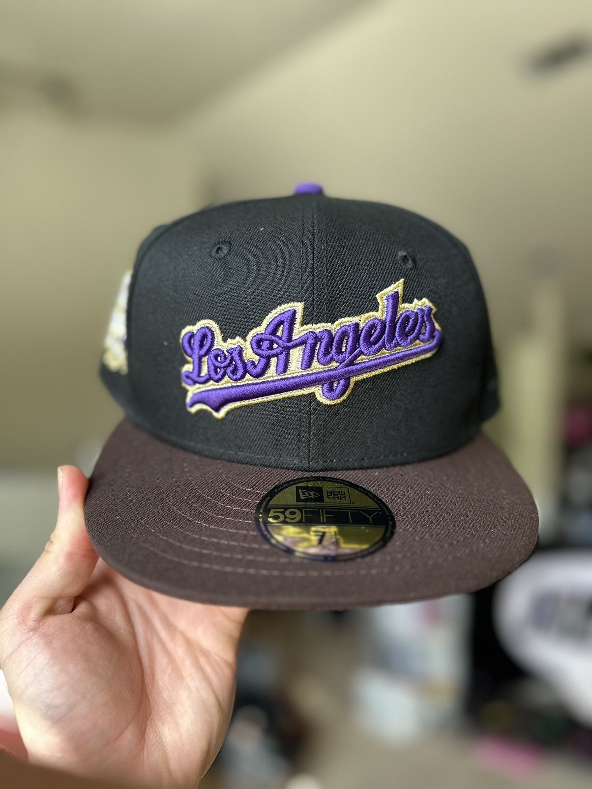 image of Vintage Los Angeles Dodgers Script 40Th Ann Xtremewear 7 1/4 in Black, Men's