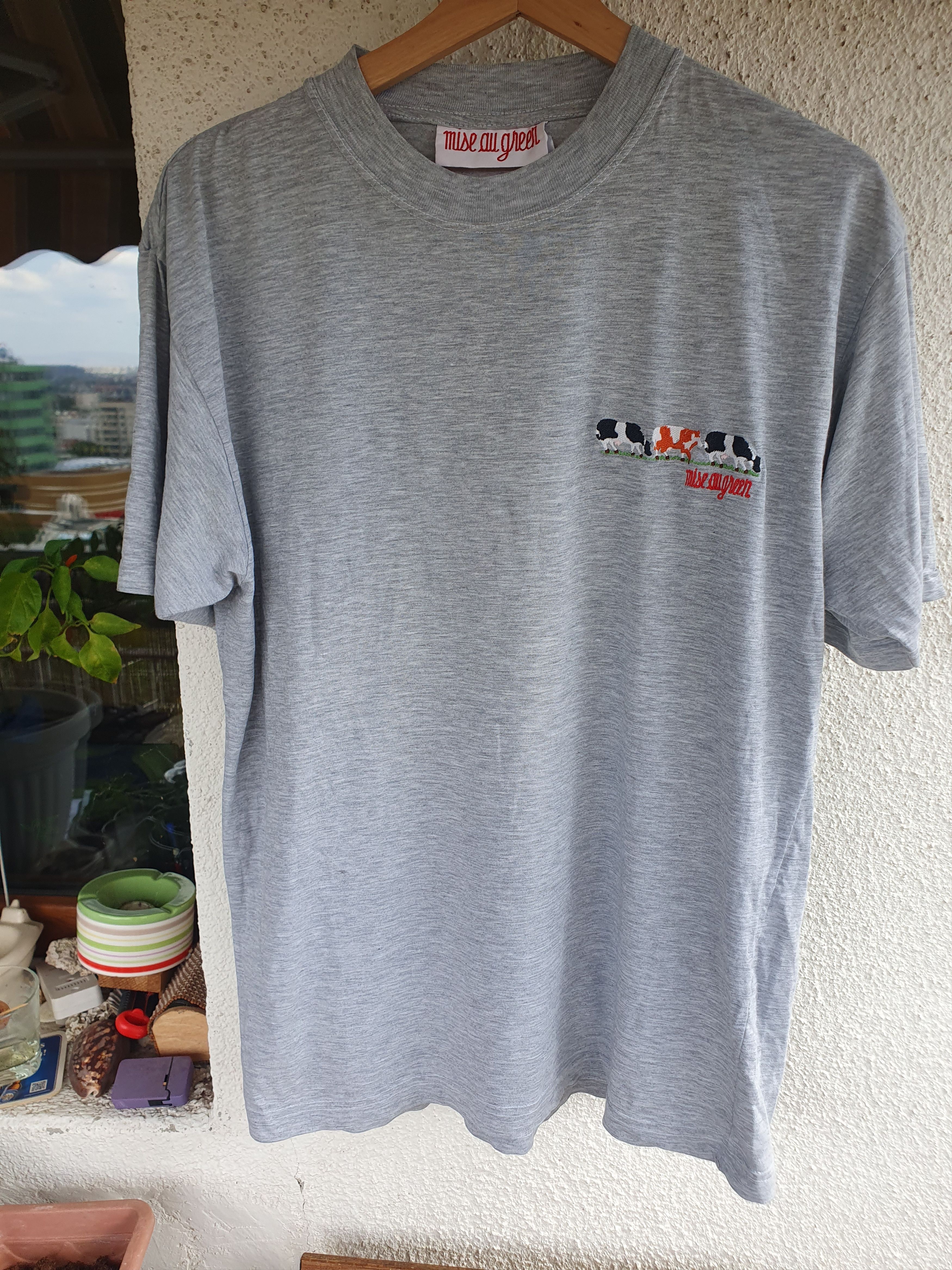 Vintage Mise Au Green Three Cows Embroidery Made in France tee XL Size US XL / EU 56 / 4 - 6 Thumbnail