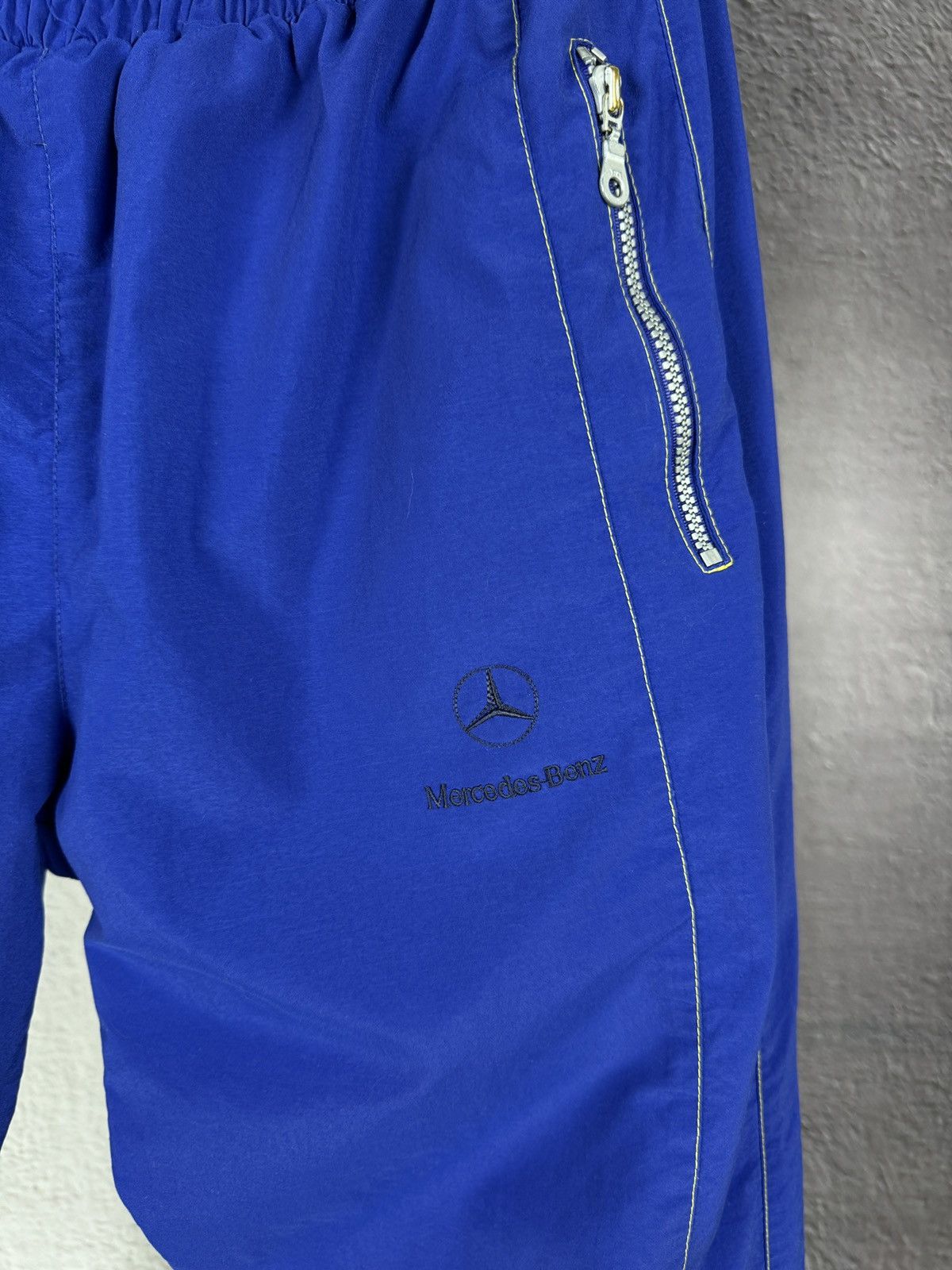 Mercedes-Benz × Vintage Mercedes-Benz vintage blue yellow striped track suit Size US L / EU 52-54 / 3 - 18 Thumbnail