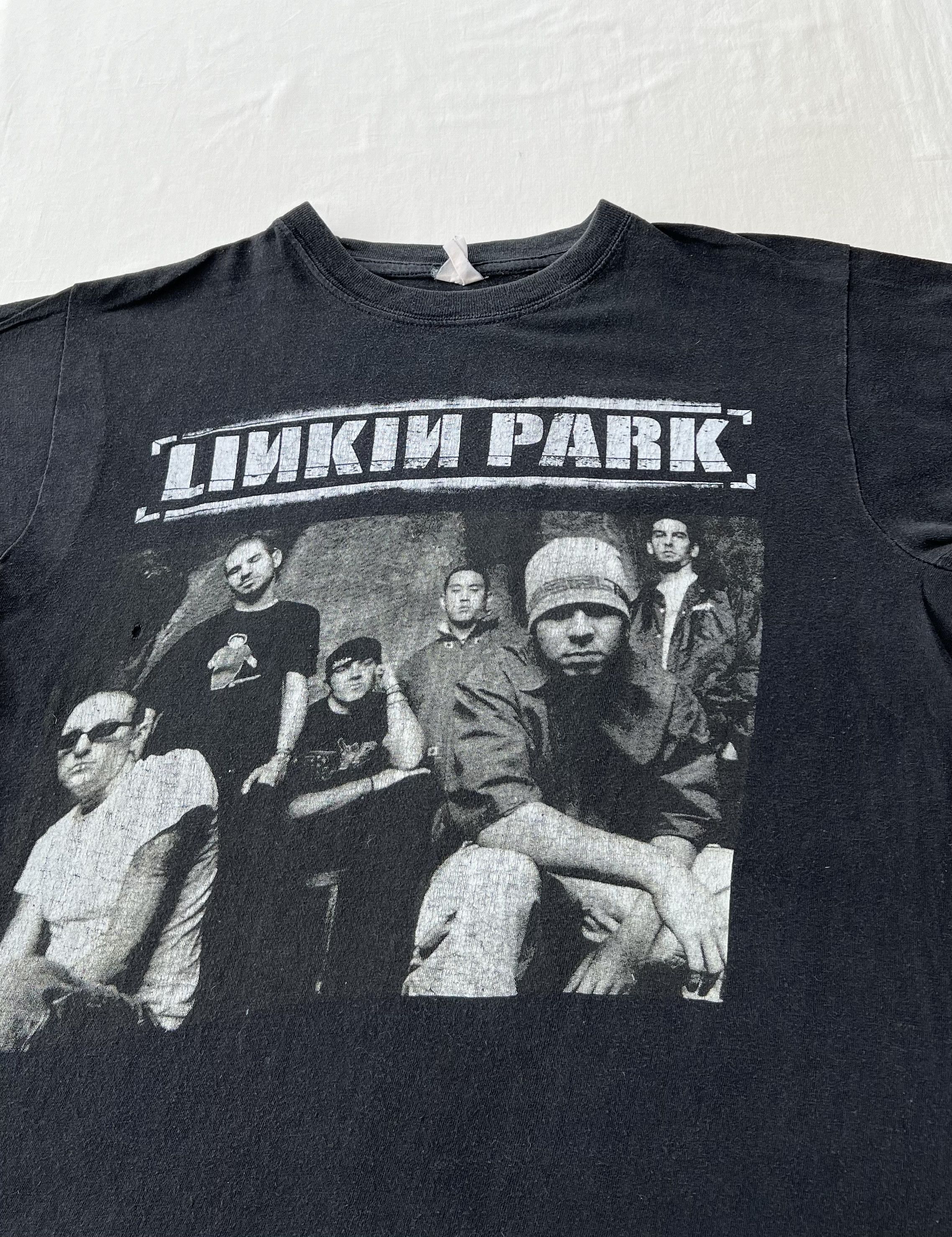 Band Tees Vintage 2000s Linkin Park Rock Band Black T-shirt Size US M / EU 48-50 / 2 - 3 Thumbnail