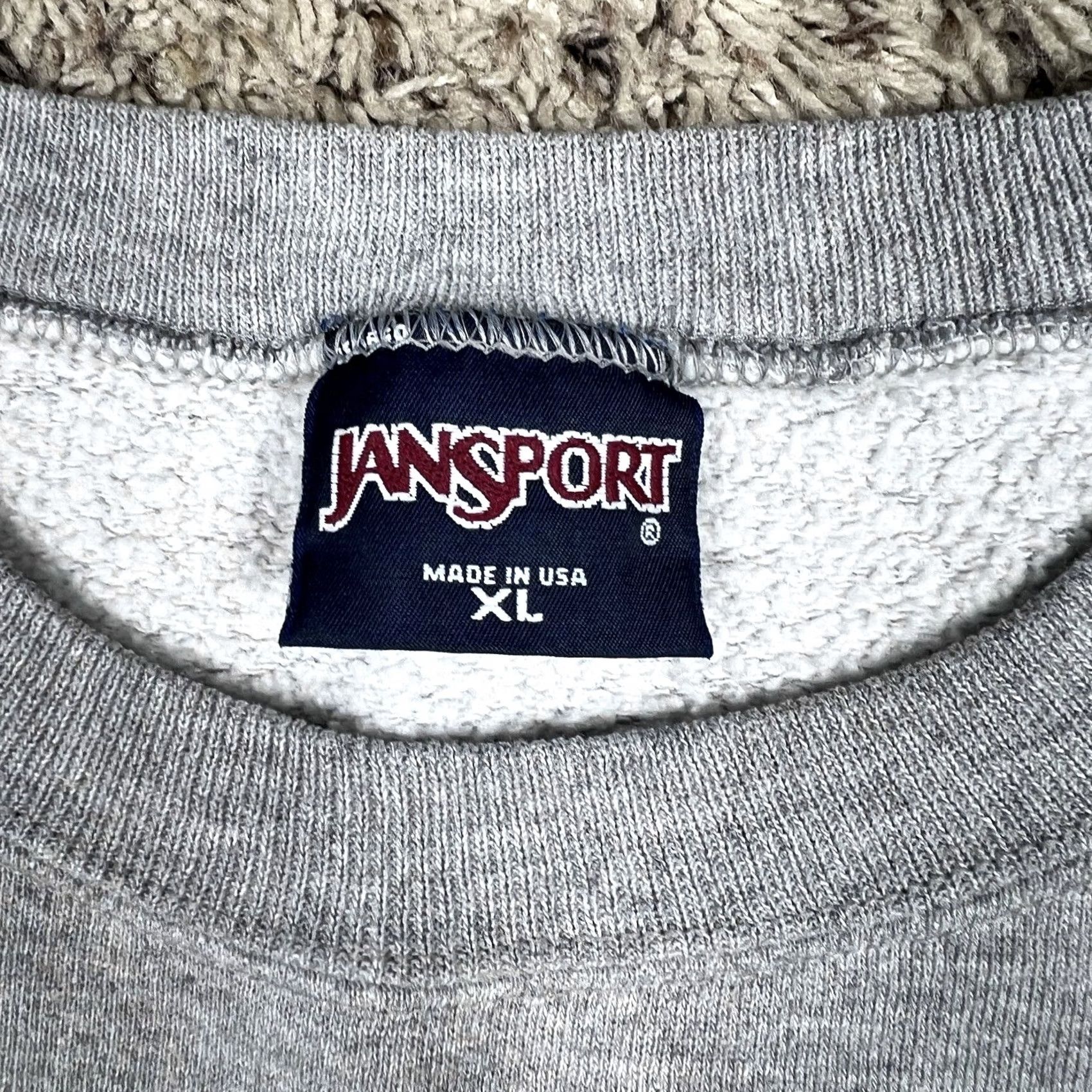 Jansport VINTAGE Jansport Vanderbilt University Gray Cropped Crewneck XL Crew Neck Sweatshirt Unisex Adults 90s Graphic Print Made USA Size XL / US 12-14 / IT 48-50 - 2 Thumbnail