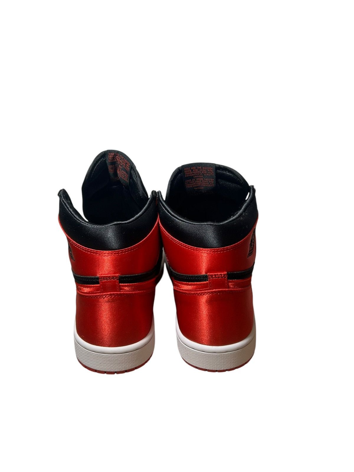 Nike Jordan 1 Retro High OG Satin Bred Size US 11 / EU 44 - 4 Thumbnail