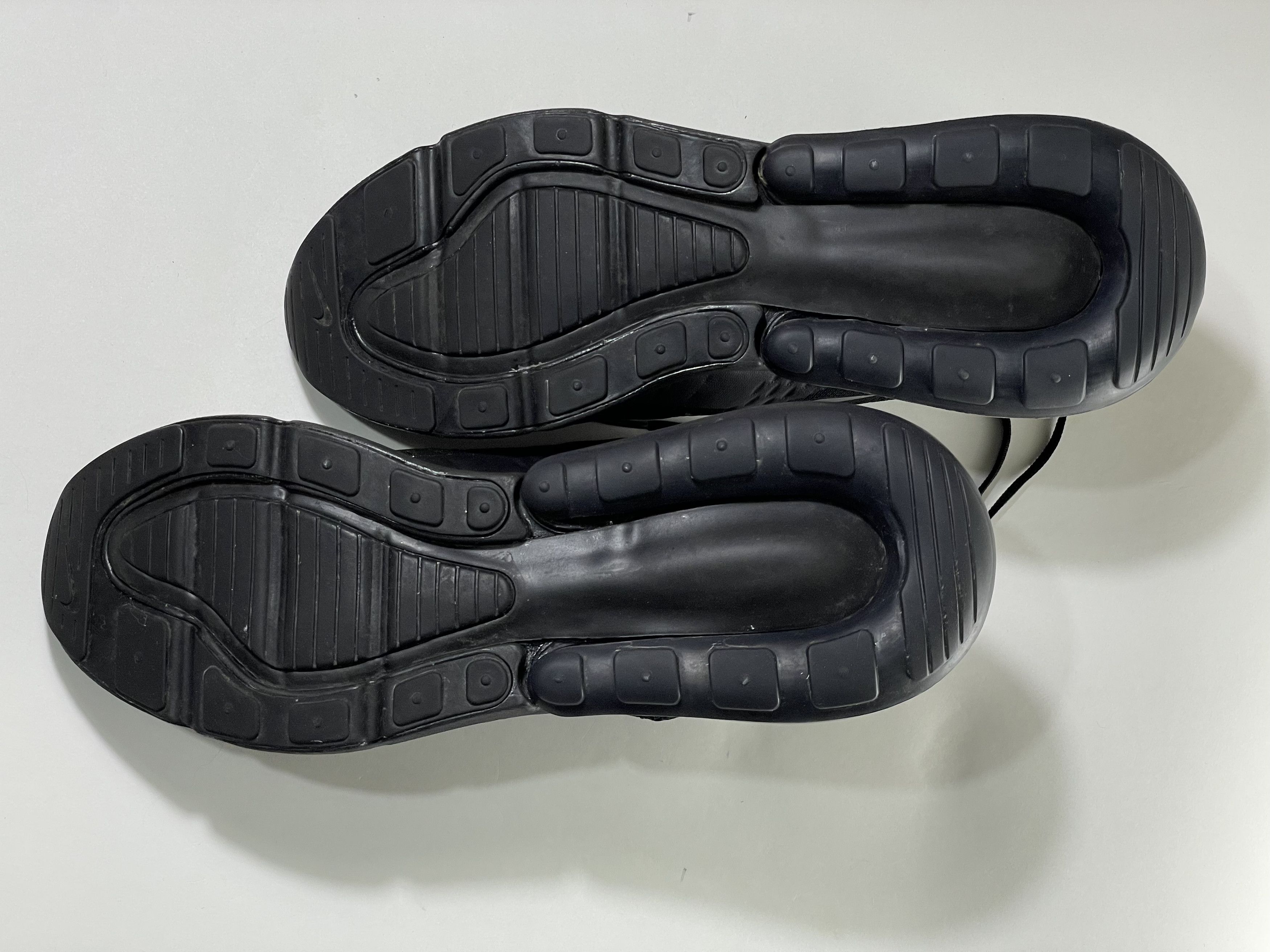 Nike nike air max 270 all black Size US 10.5 / EU 43-44 - 13 Thumbnail