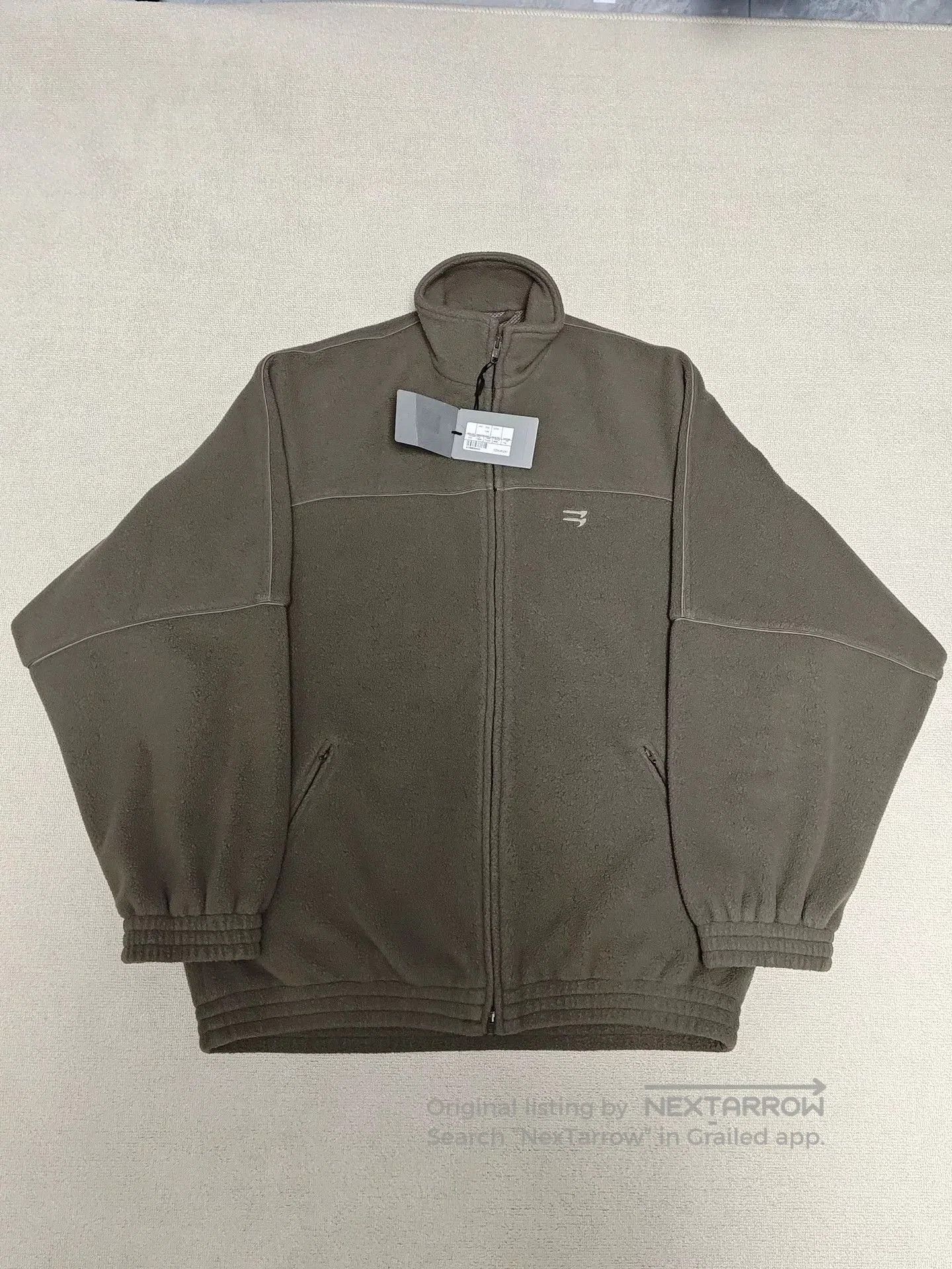 Balenciaga Balenciaga FW22 Sporty Print Solid Jacket. Size XS / US 0-2 / IT 36-38 - 1 Thumbnail