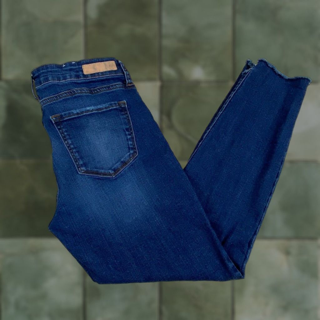 Vintage BP Womens Skinny Jeans 28 28x25 Extra Large Blue Mid Rise Raw Hem Medium Wash Denim Stretch Size 28" / US 6 / IT 42 - 1 Thumbnail