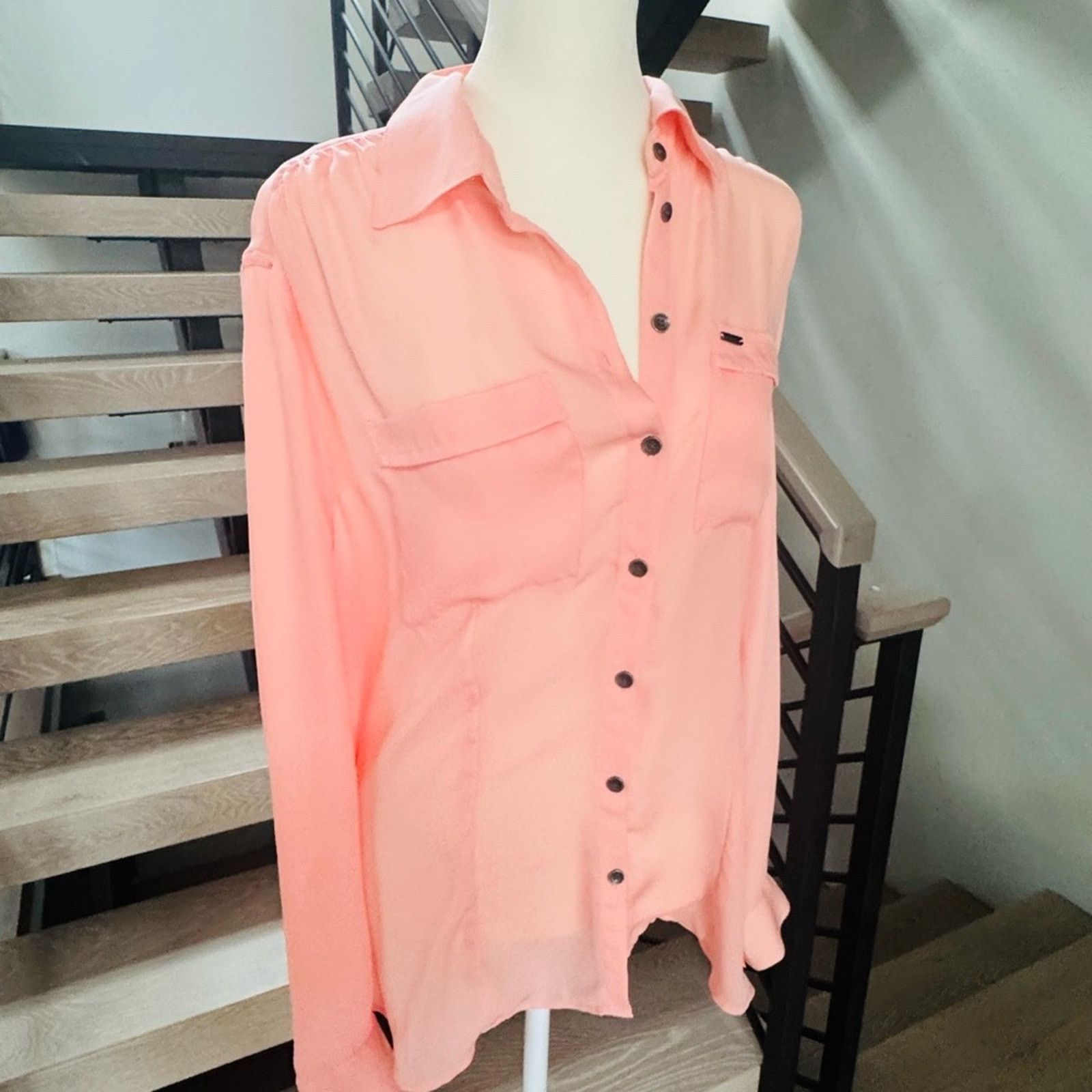 Guess Guess Y2K Coral Button-Down Shirt for Women size S Size S / US 4 / IT 40 - 2 Thumbnail