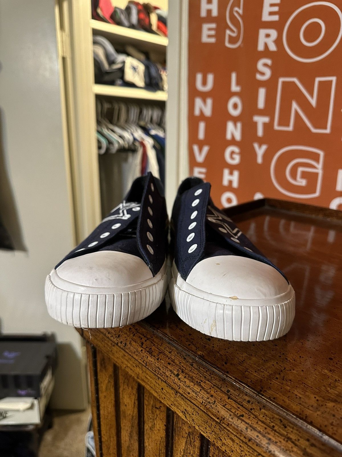 NFL × Vintage Vintage NFL Dallas Cowboys sneakers 00s size 11 Size US 11 / EU 44 - 2 Thumbnail