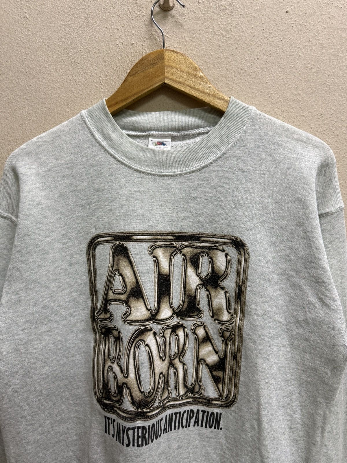 Vintage Vintage 90s Air Born it’s mysterious anticipation Sweatshirt Size US S / EU 44-46 / 1 - 17 Thumbnail