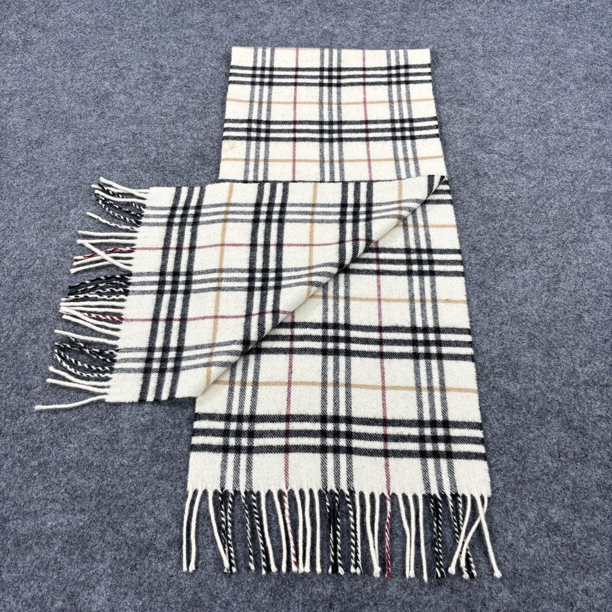 Burberry Burberry Scarf # D732 # Muffler # Neckwear # Nova Check Size ONE SIZE - 8 Thumbnail