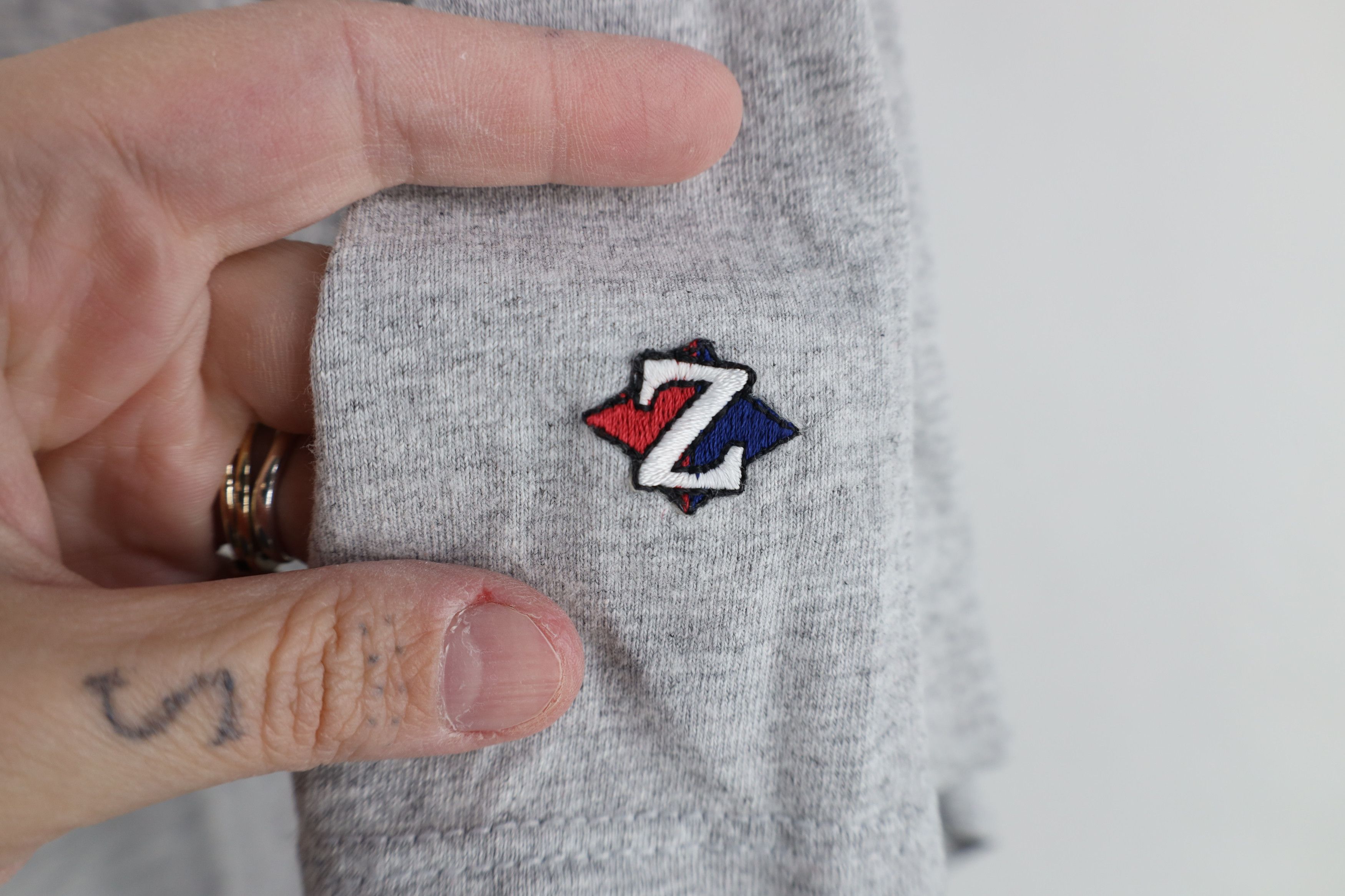 Vintage Vintage 90s Streetwear Pocket T-Shirt Heather Gray USA Size US XL / EU 56 / 4 - 4 Thumbnail