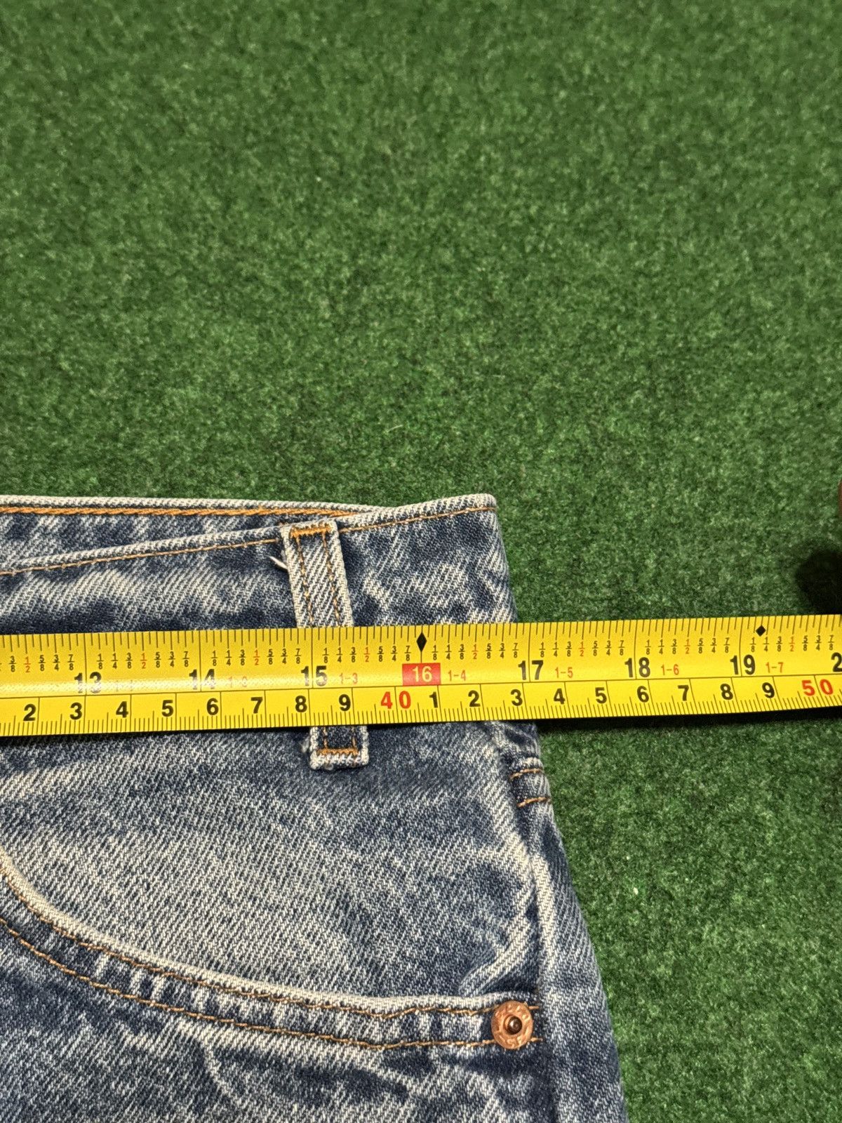 Levi's Vintage Clothing Levis 550 Relaxed Orange Tab Perfect Wash 34x32 90s Jeans Size US 34 / EU 50 - 6 Thumbnail