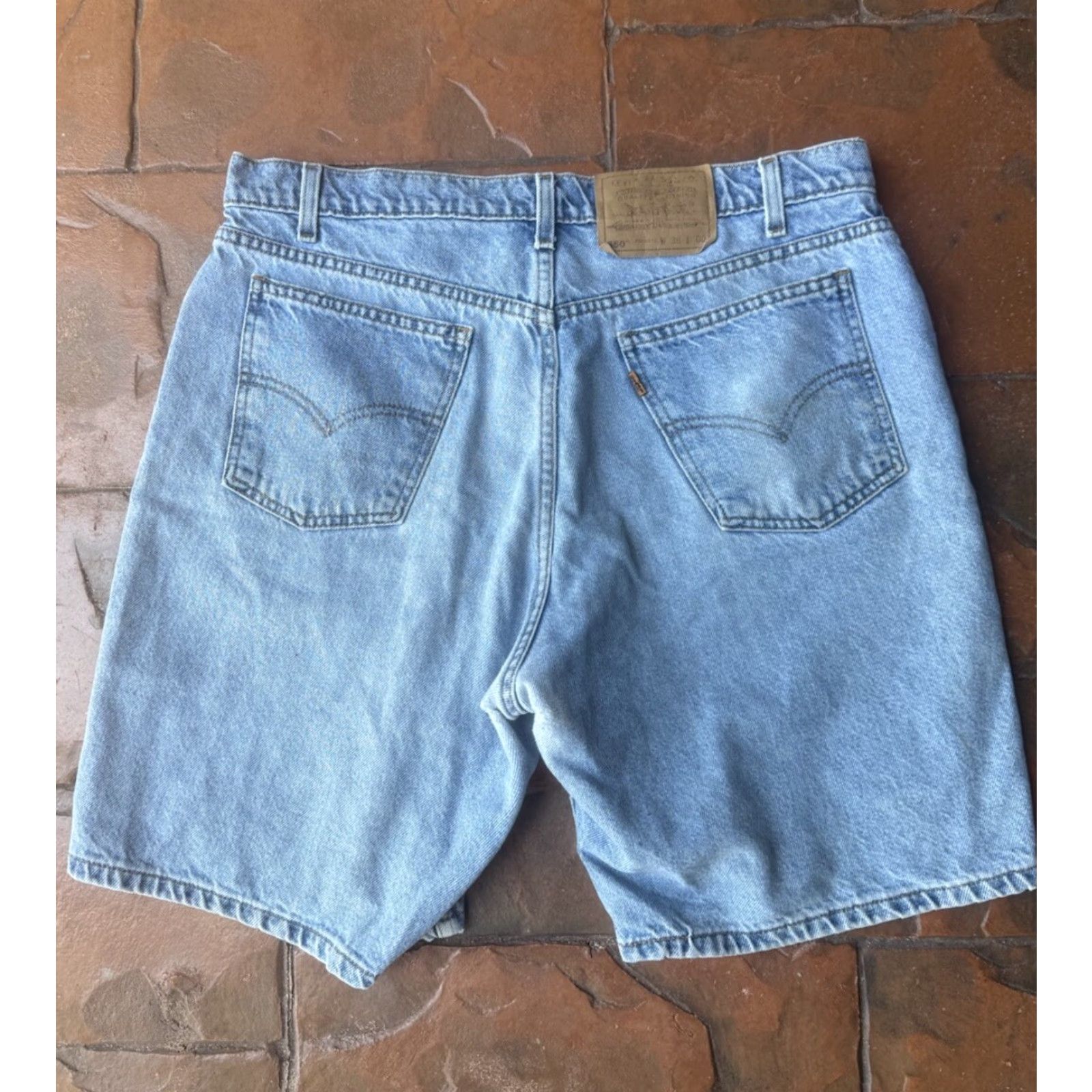 Levi's VINTAGE Levi's 550 Jorts Mens 36 Blue Denim Shorts Relaxed Bermuda Shorts 9 in Inseam Casual Mens Size US 36 / EU 52 - 3 Thumbnail