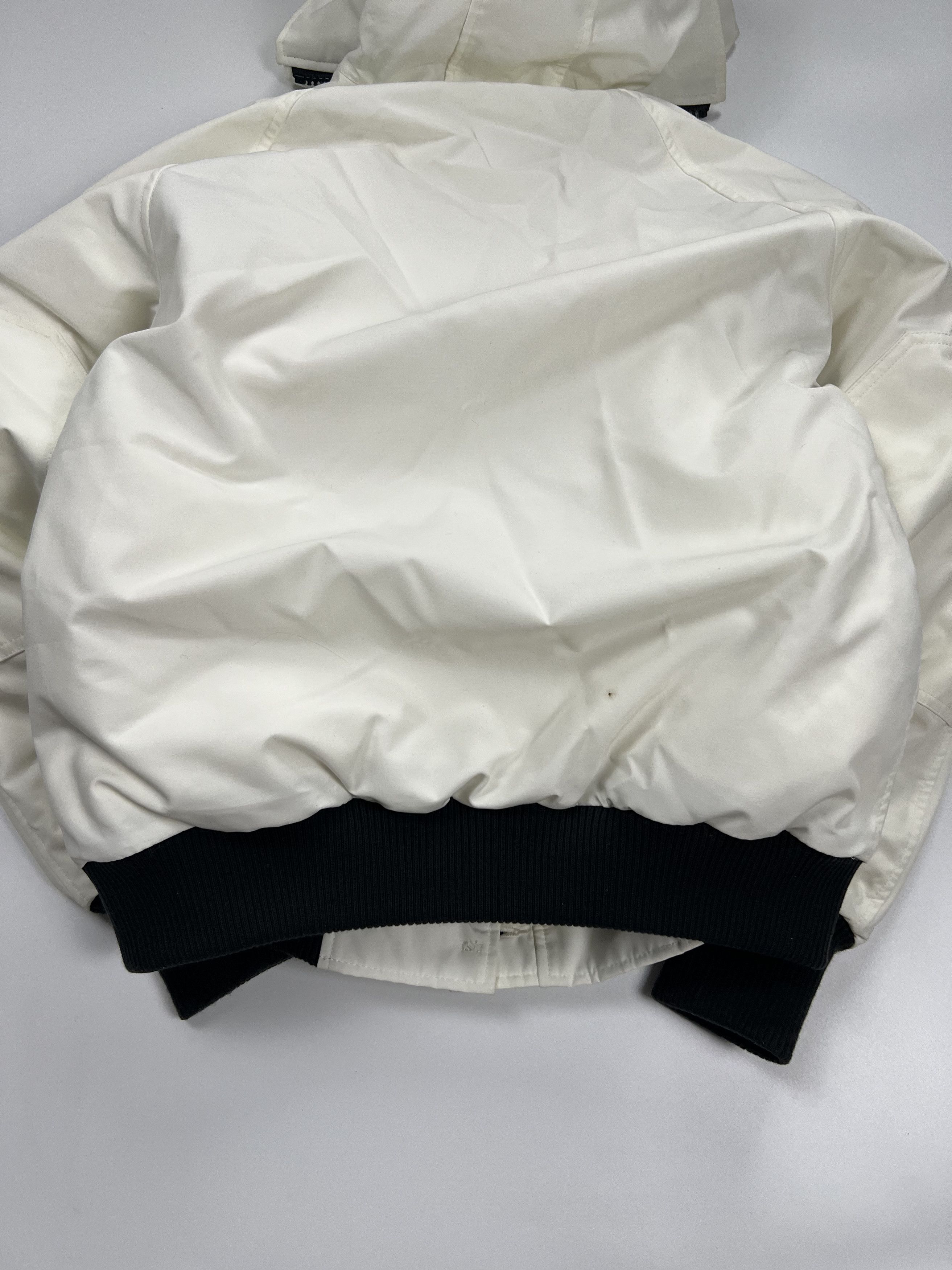 Canada Goose canada goose puffer bomber size L luxury Size L / US 10 / IT 46 - 6 Thumbnail