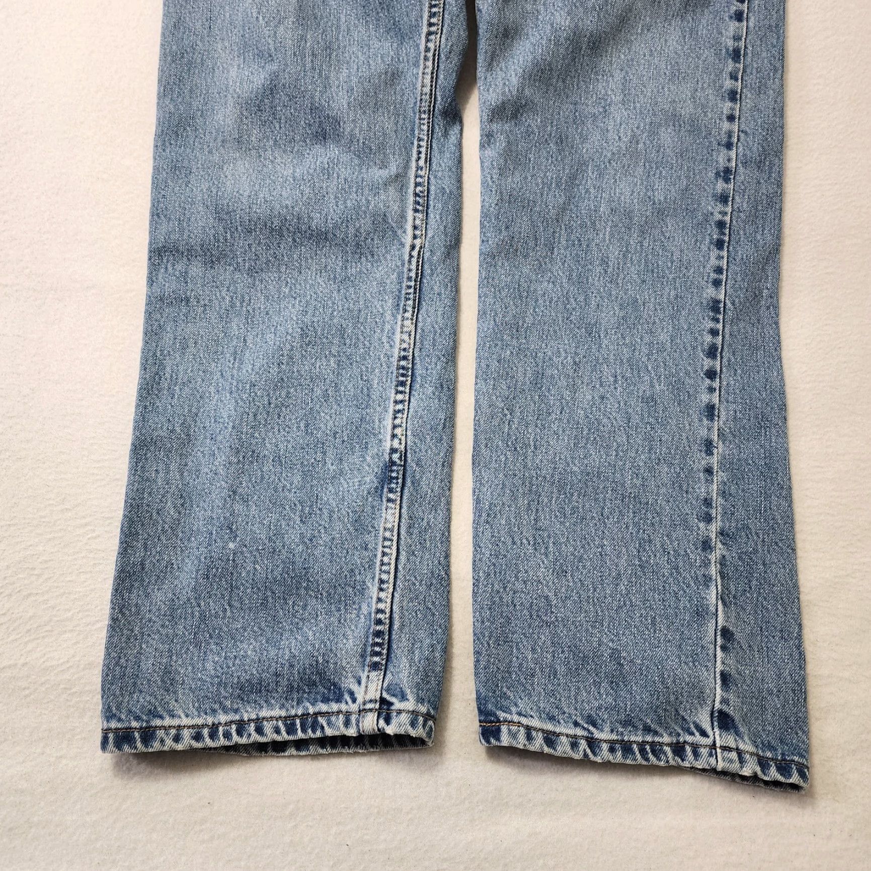 Levi's VINTAGE Levi's 505 Jeans Mens 36x31 Blue Straight Regular Workwear Distressed Grunge 90s Mens Jeans Regular Fit Blue 505 Levi's Size US 36 / EU 52 - 6 Thumbnail