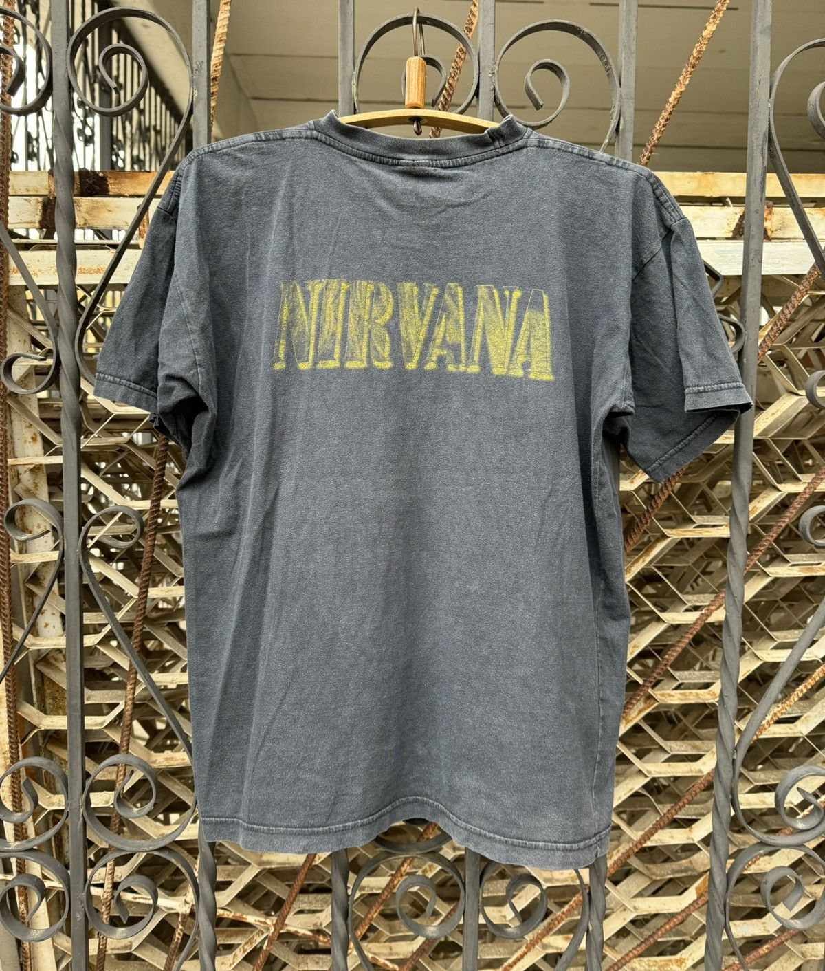 Band Tees Vintage Nirvana Kurt Cobain T Shirt Faded y2k Size US M / EU 48-50 / 2 - 2 Thumbnail