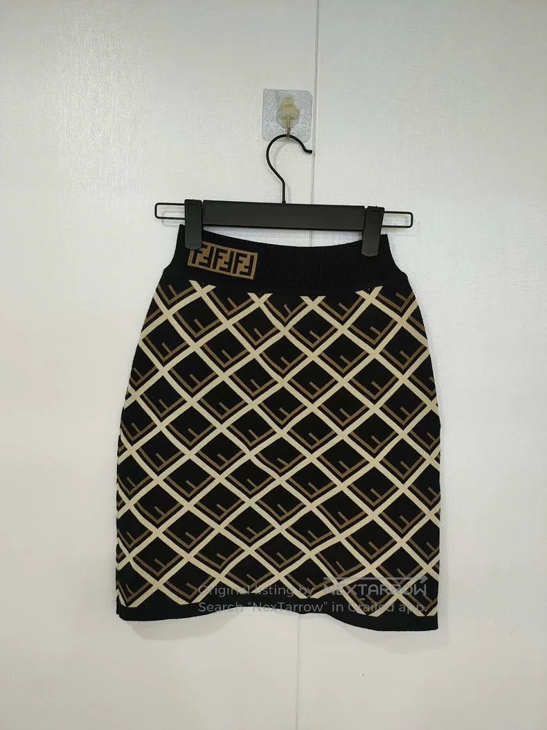 Fendi Fendi Knitted Skirt Size 26" / US 2 / IT 38 - 1 Thumbnail