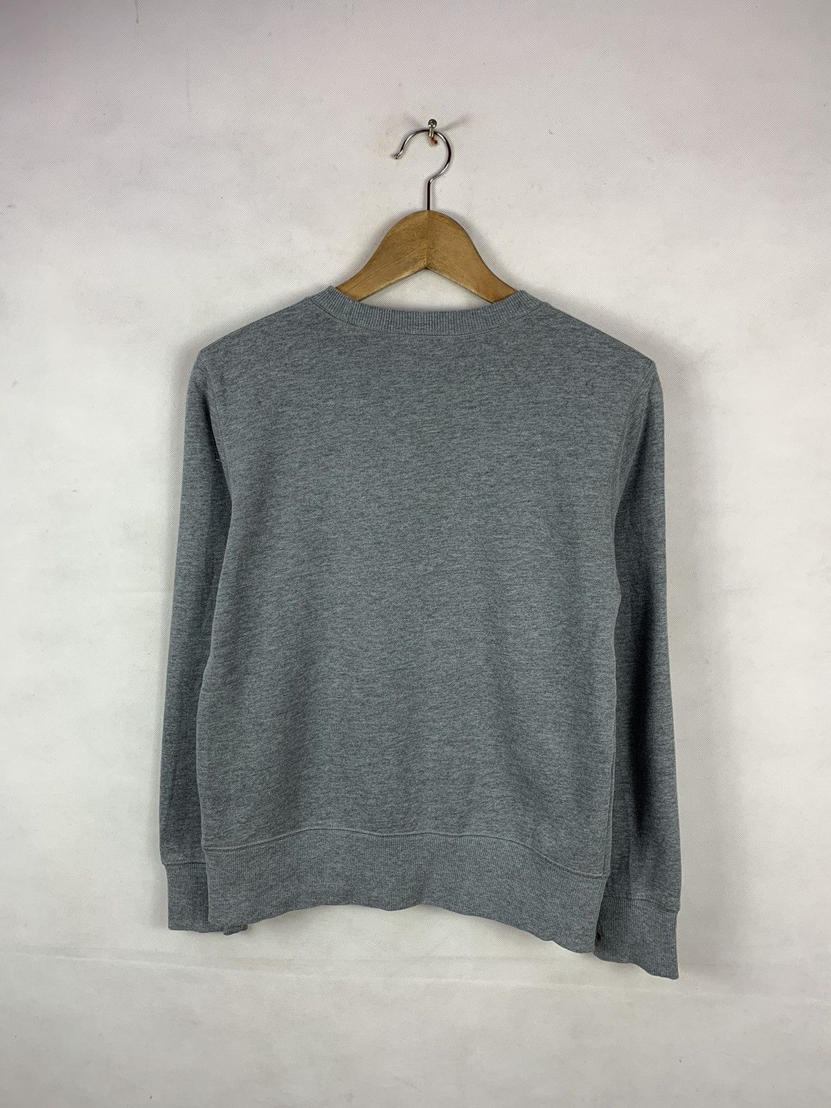 GU Steals! GU Uniqlo Equestrian Centre Sweatshirt Size US S / EU 44-46 / 1 - 4 Thumbnail