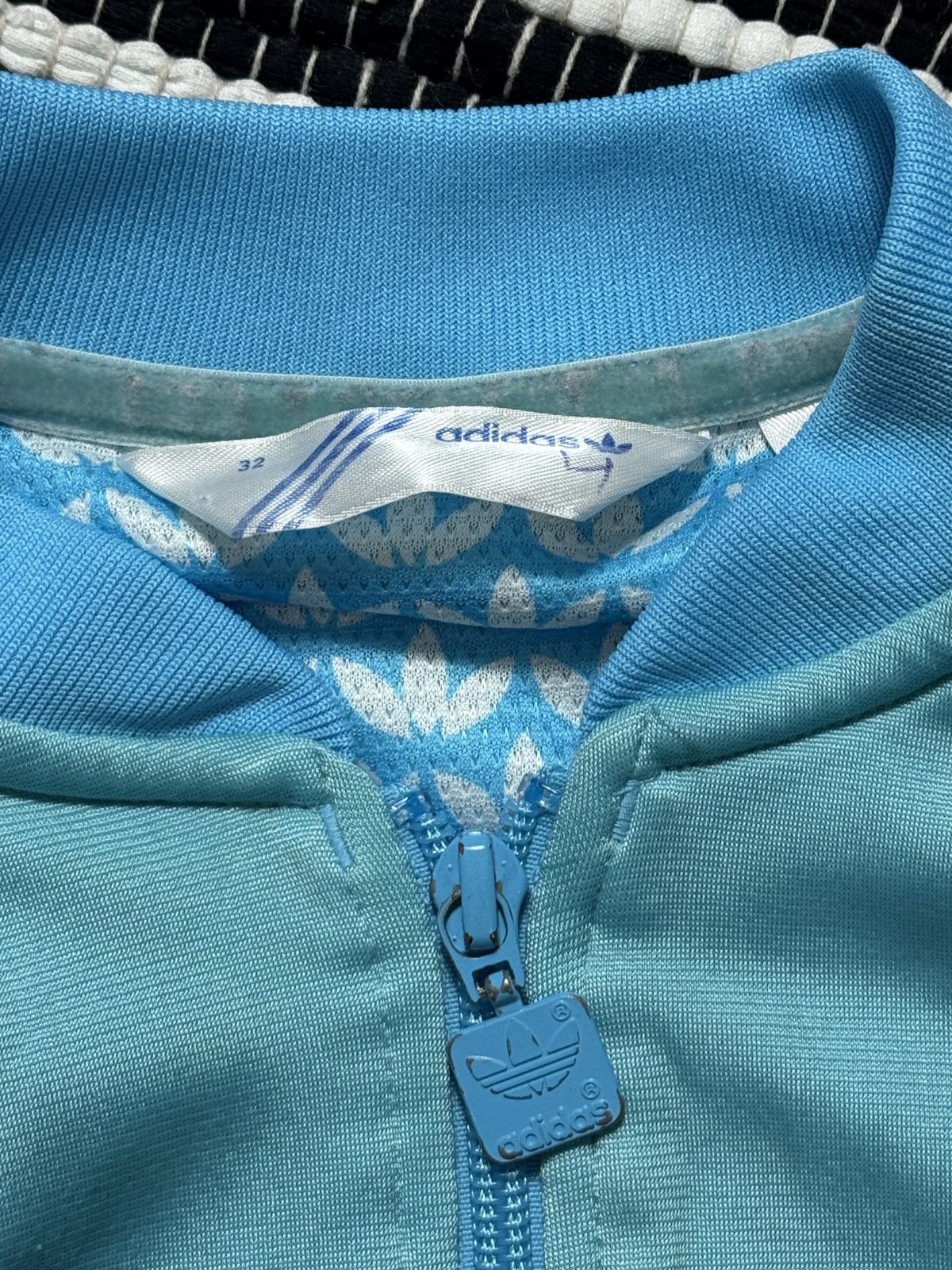 Adidas VINTAGE ADIDAS 2000s THREE STRIPED ZIP UP OLYMPIAN Size XXS / US 00 / IT 34 - 5 Thumbnail
