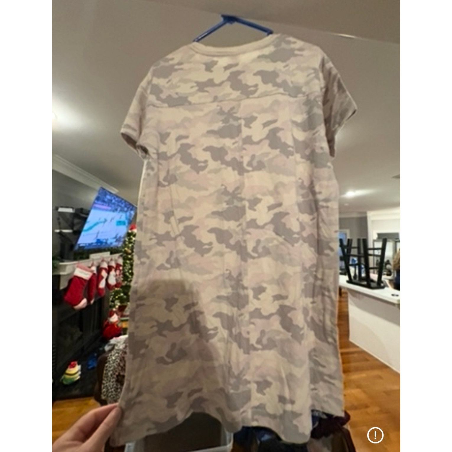 Old Navy Old Navy Women’s Medium Camo T-Shirt Dress Short Sleeve Size M / US 6-8 / IT 42-44 - 4 Thumbnail